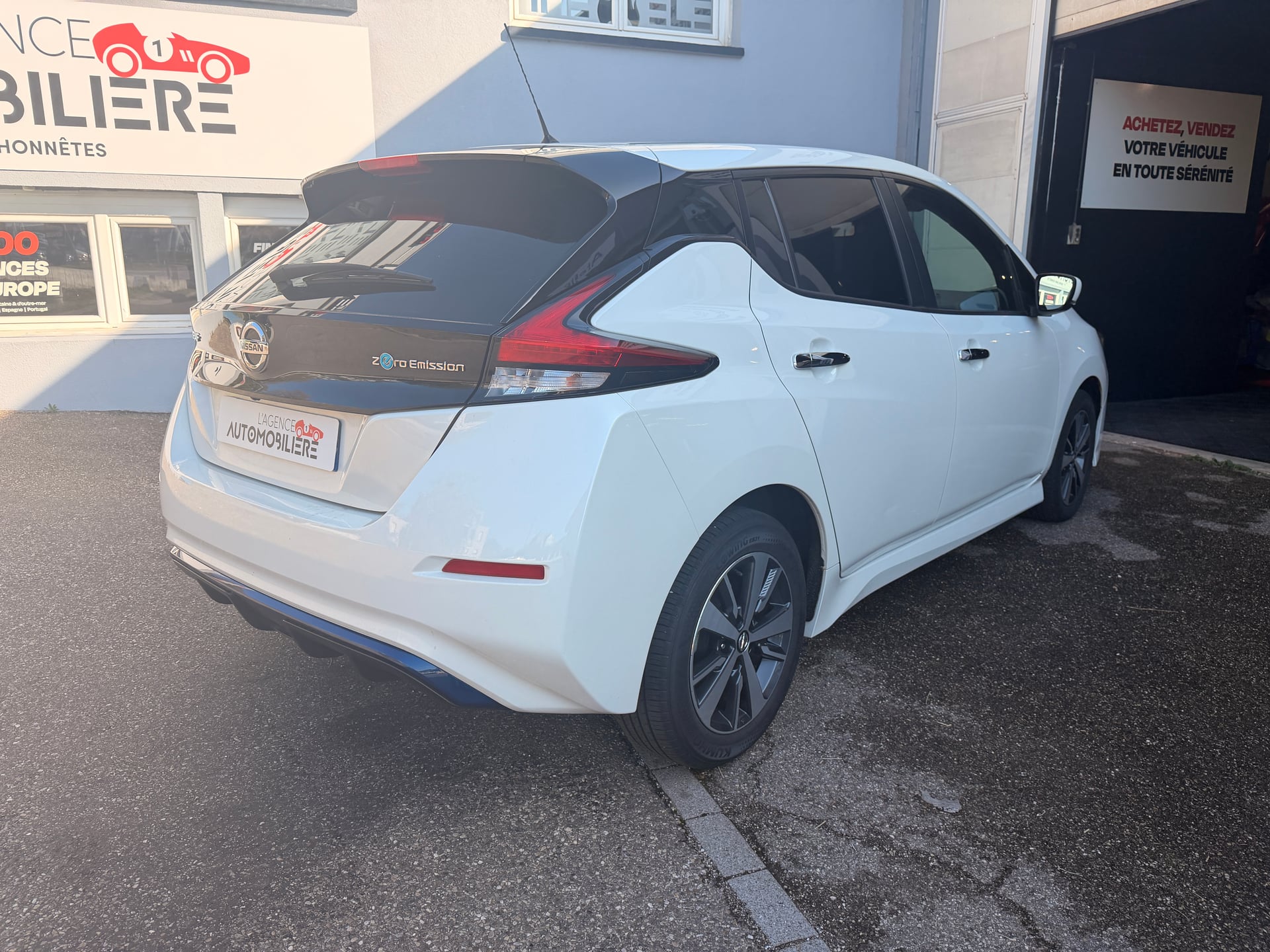Nissan NISSAN LEAF 40KWH Acenta — 2