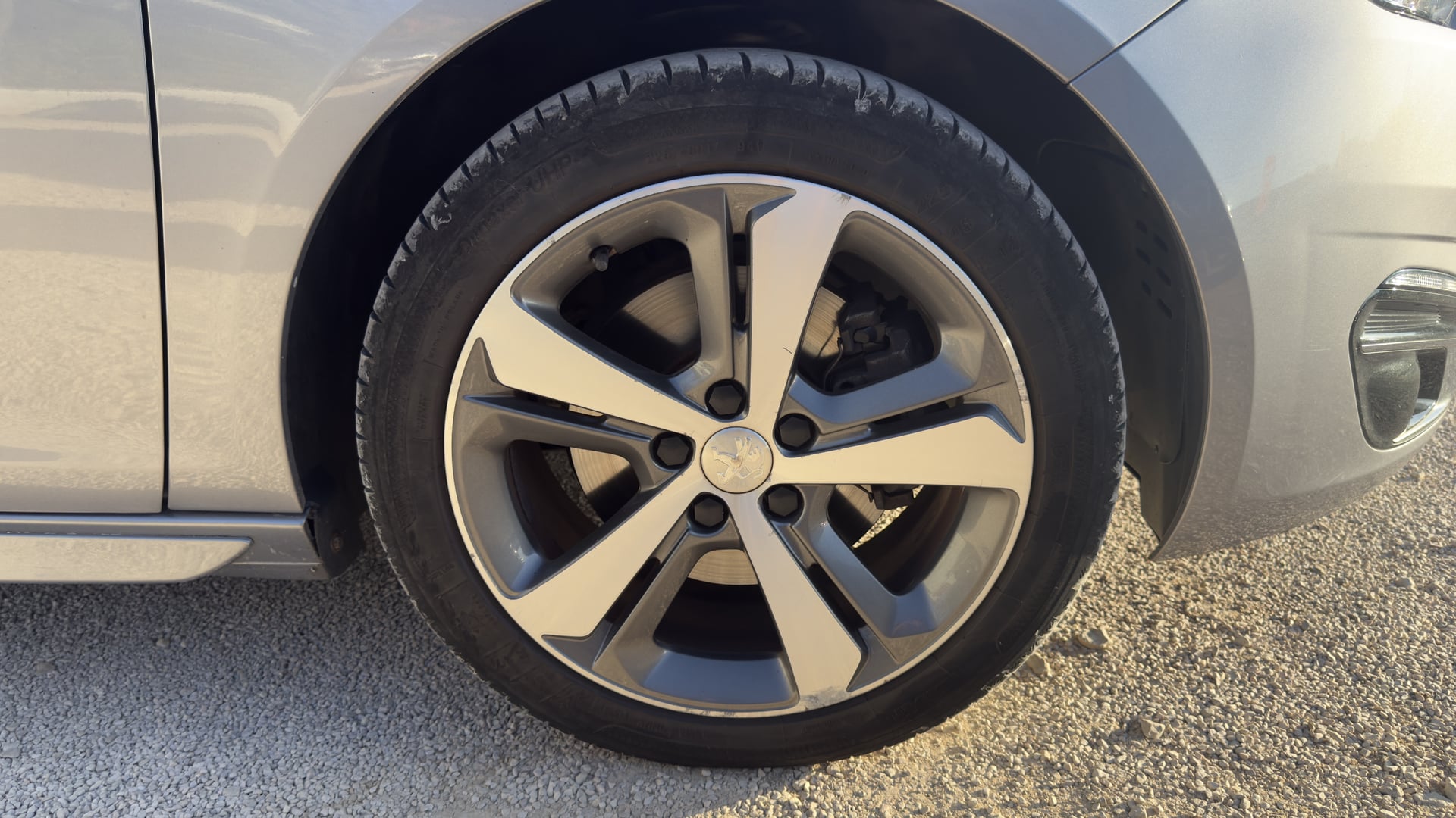 Peugeot 308 SW 2.0 BlueHDi 150ch GT Line S&S EAT6 — 31