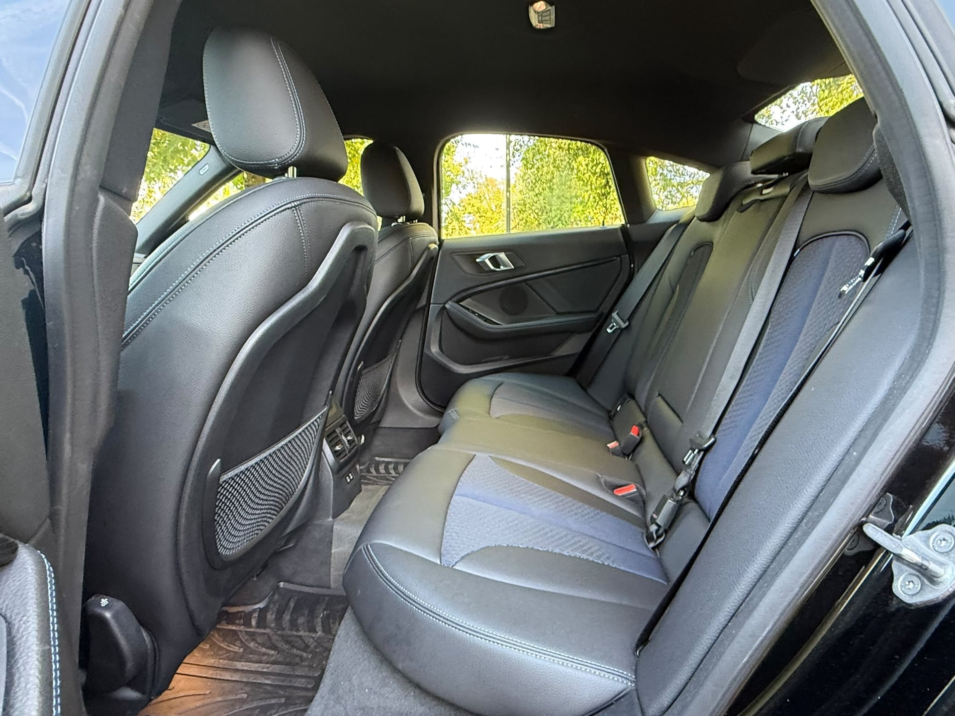 BMW Série 2 (F44) Gran Coupé 218i 12V Steptronic7 140 cv PACK M / SUIVI COMPLET — 18