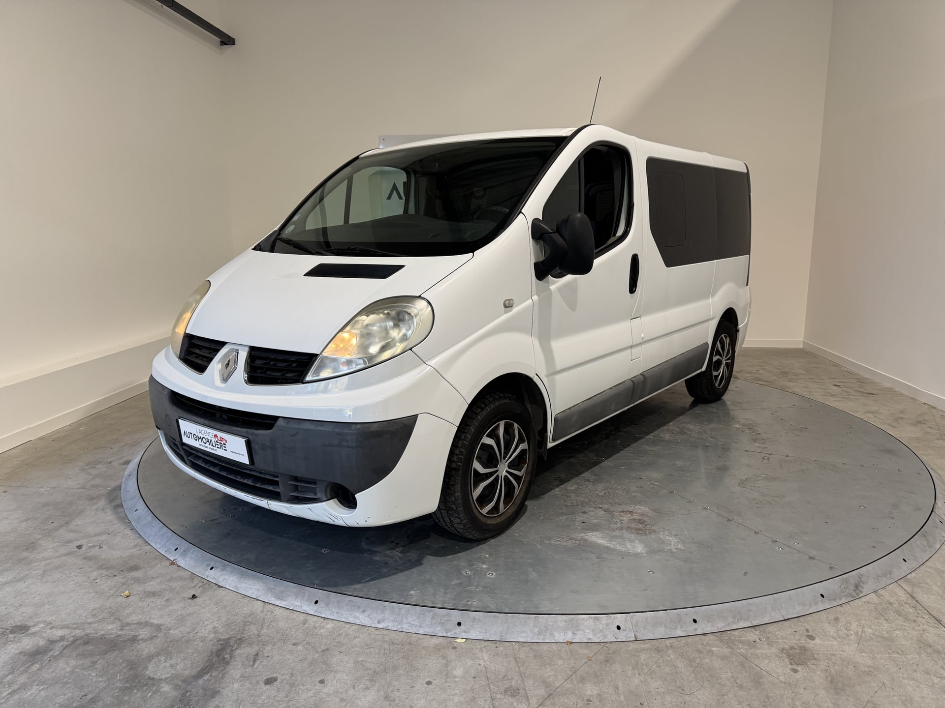 Renault Trafic 2.0 DCI 90cv 9 places distri chaine