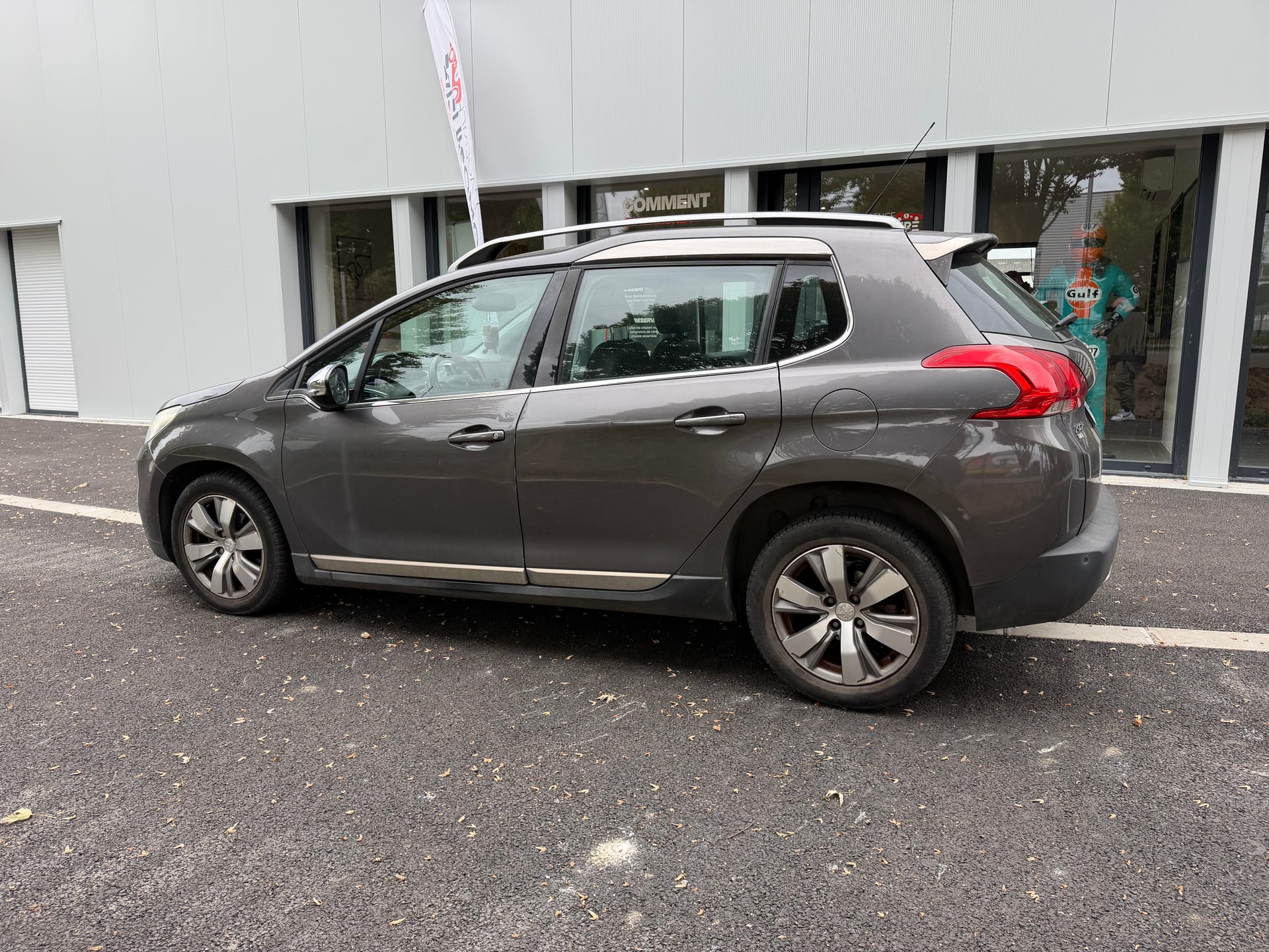 Peugeot 2008 1.2 82CV E-VTI ALLURE AUTOMATIQUE — 2