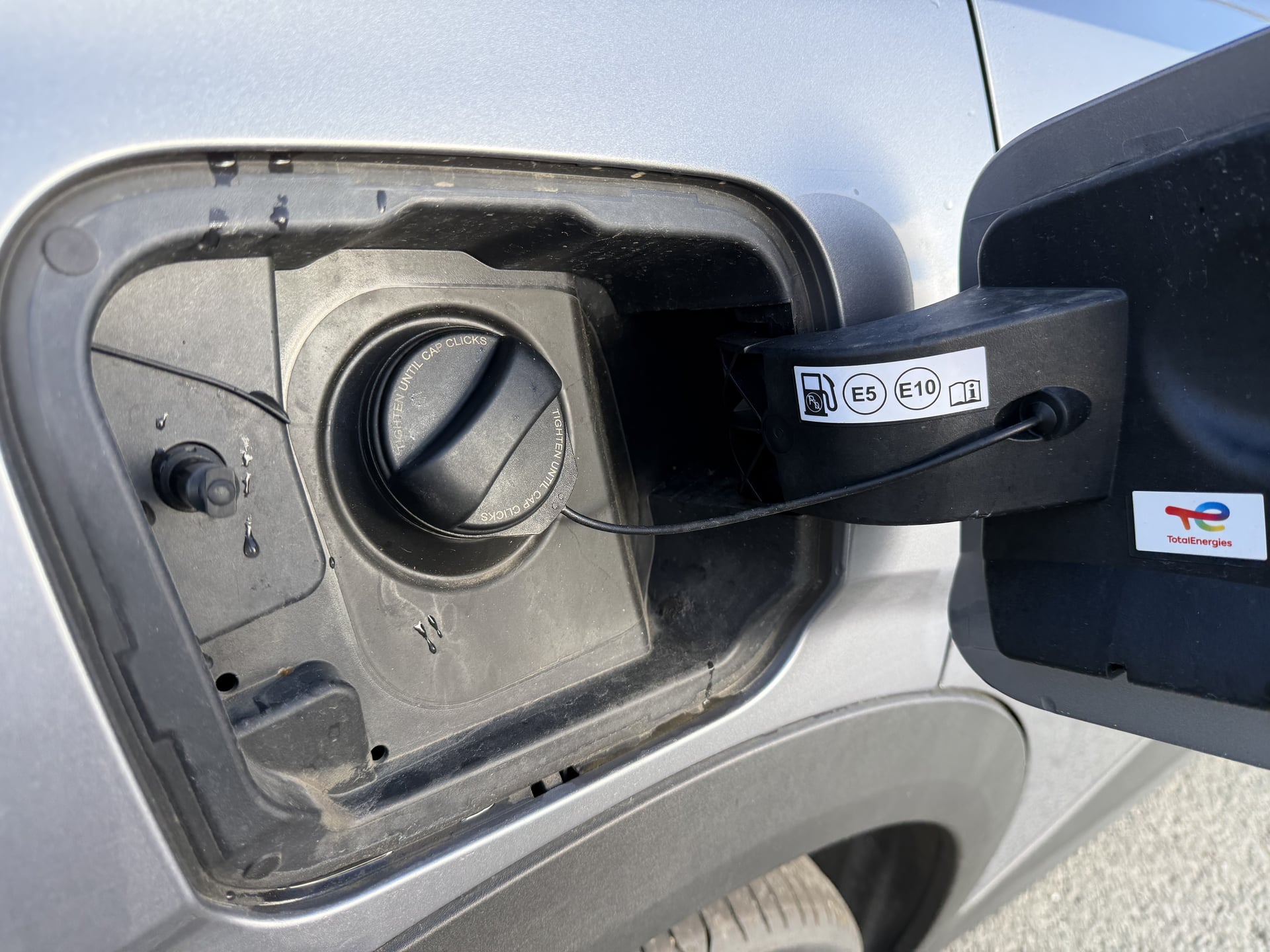 Peugeot 3008 III 1.2 Hybrid 136ch GT e-DCS6 136Ch | GARANTIE 12 MOIS — 40
