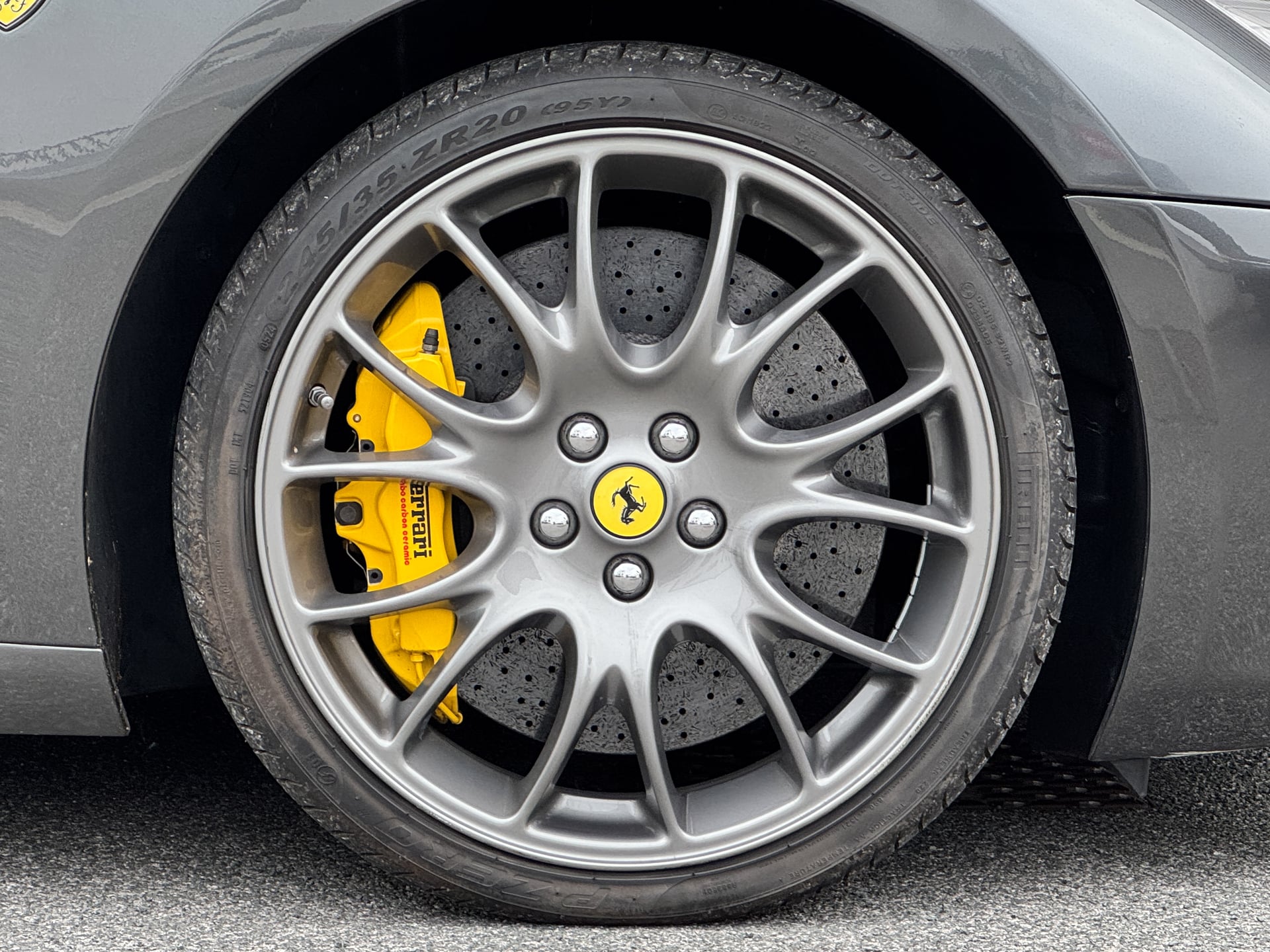 Ferrari 599 GTB FIORANO V12 6.0 F1 — 40