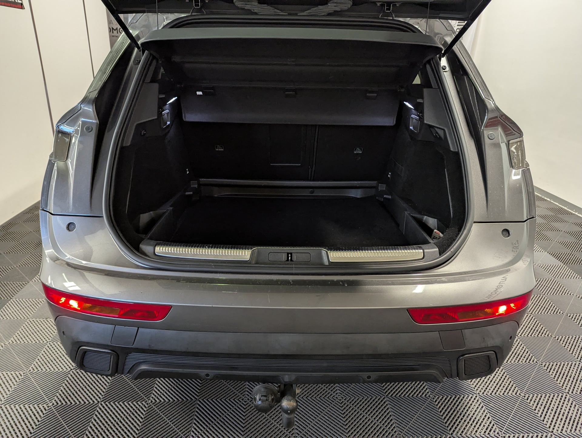 DS DS7 CROSSBACK 1.2 130 SO CHIC AUTOMATIQUE — 28