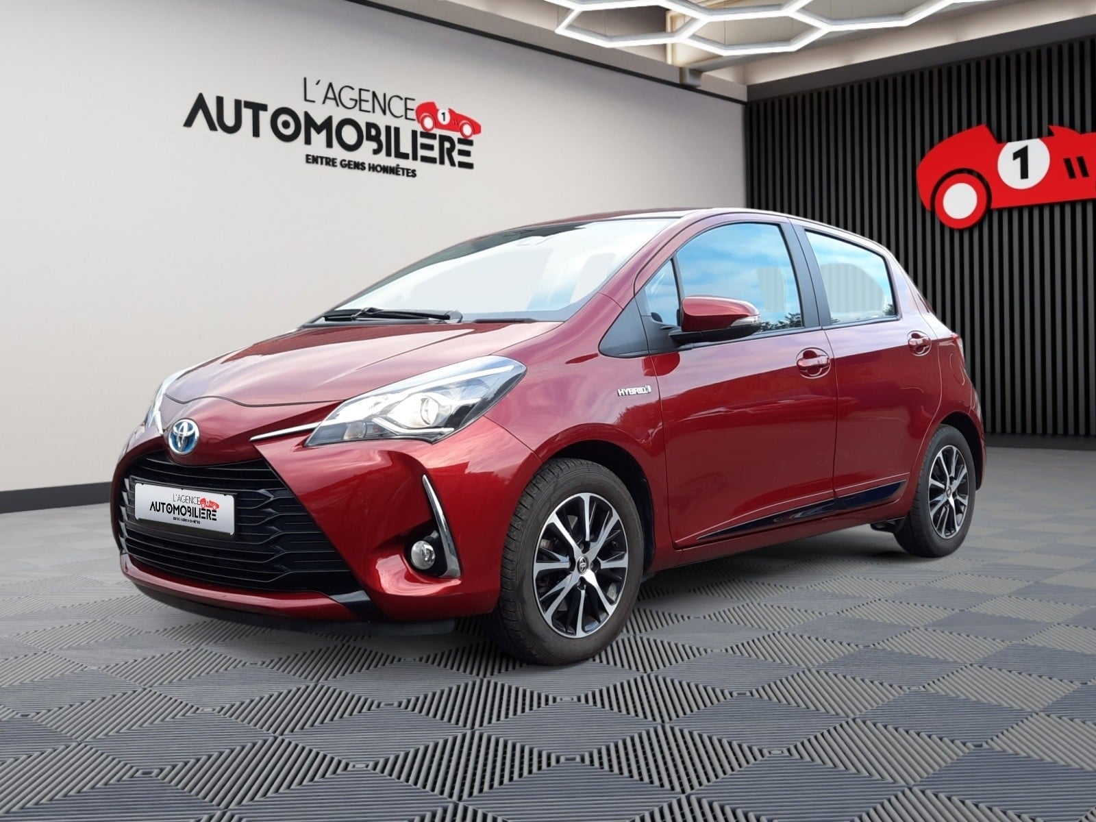 Toyota Yaris Yaris Hybrid 1.5i VVT-i Dynamic E-CVT 75Ch/ Garantie 12 Mois
