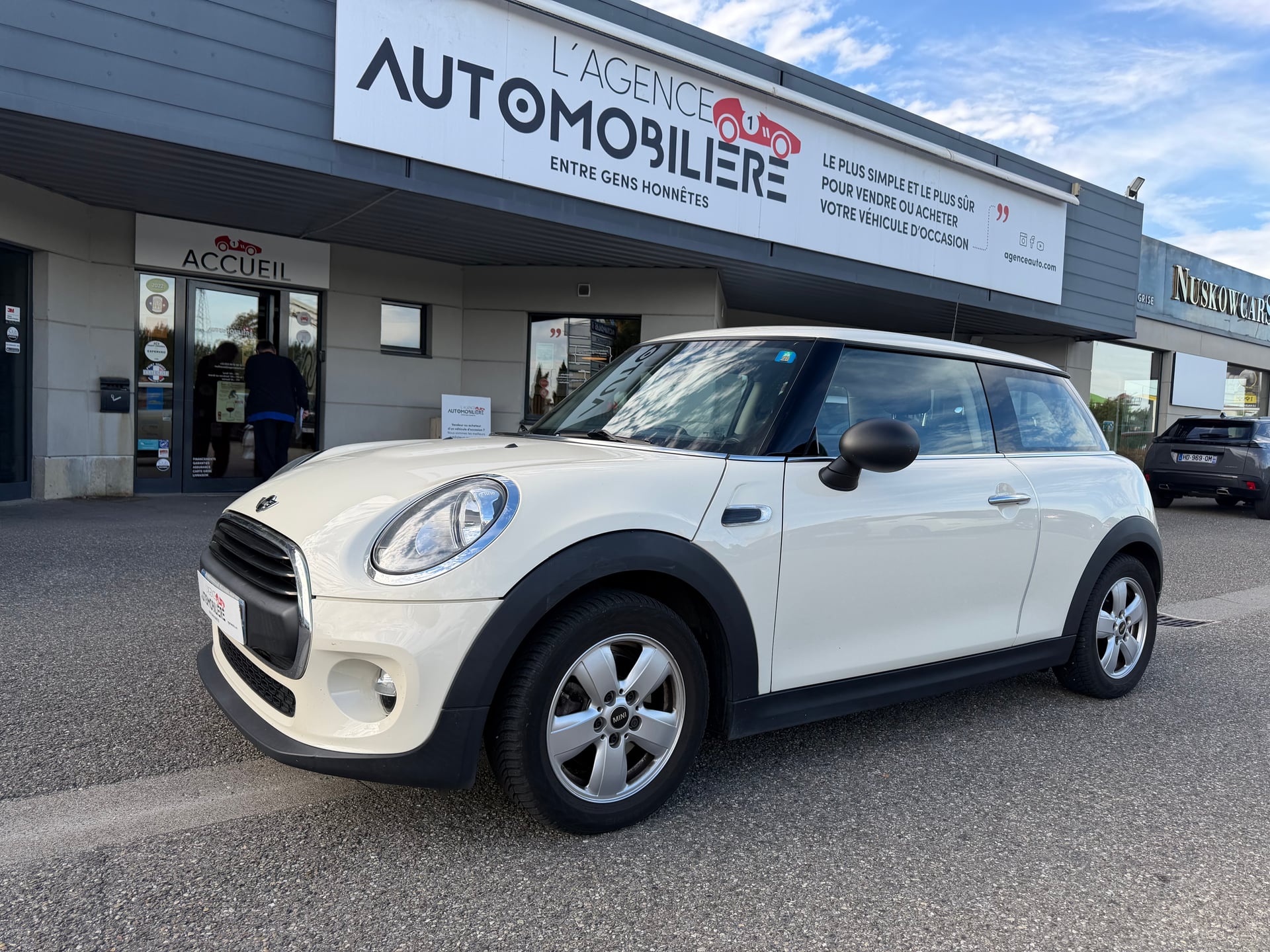Mini MINI M10MN1VP0031225 One 75ch Chili