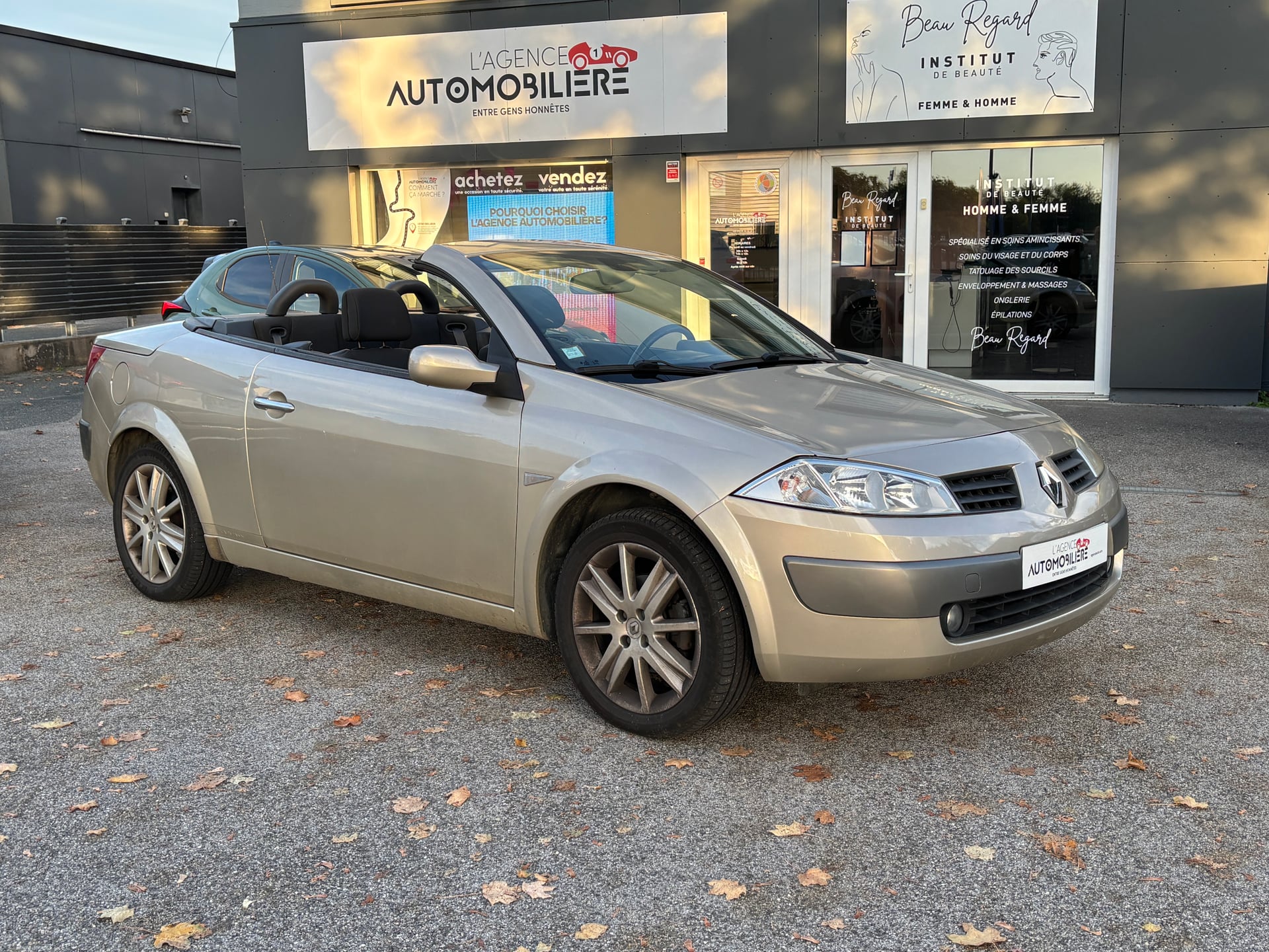 Renault Megane II Cabriolet 2.0 i 136 ch Sport Dynamique