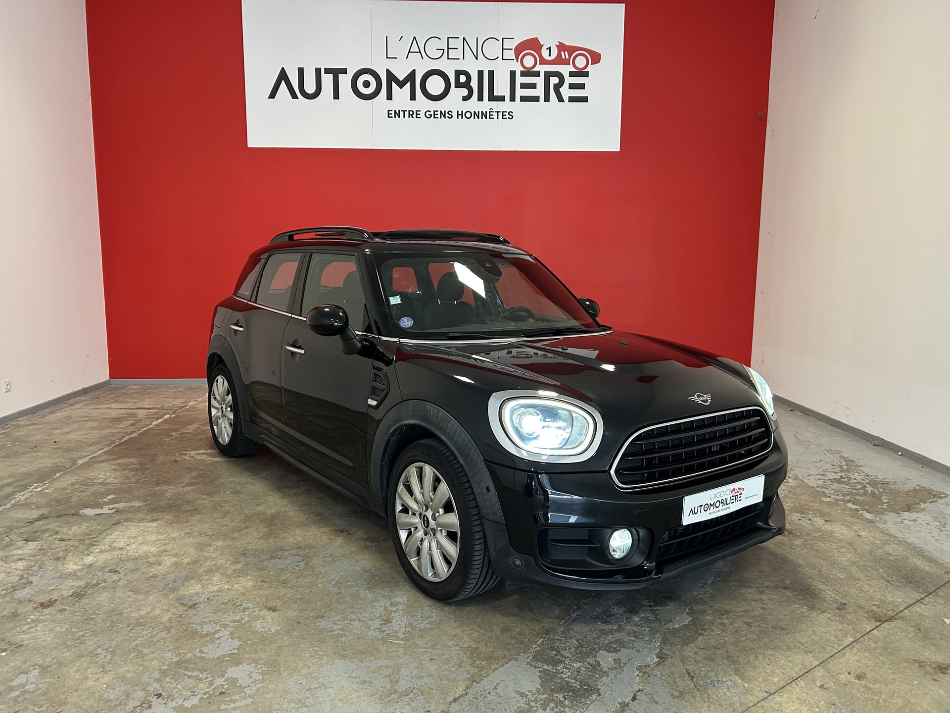 Mini Countryman MINI COUNTRYMAN II (F60) COOPER 136 EDITION OAKWOOD BVA6