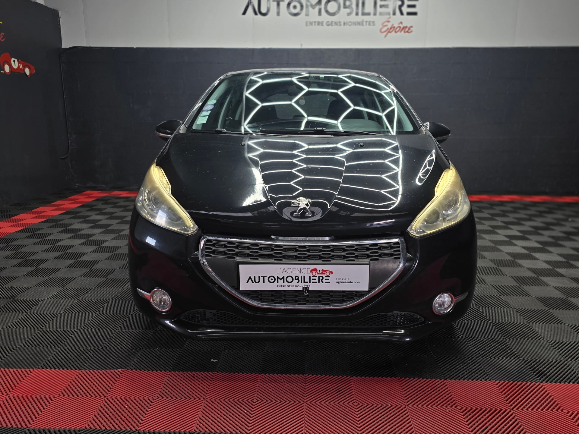 Peugeot 208 1.2 VTI — 2
