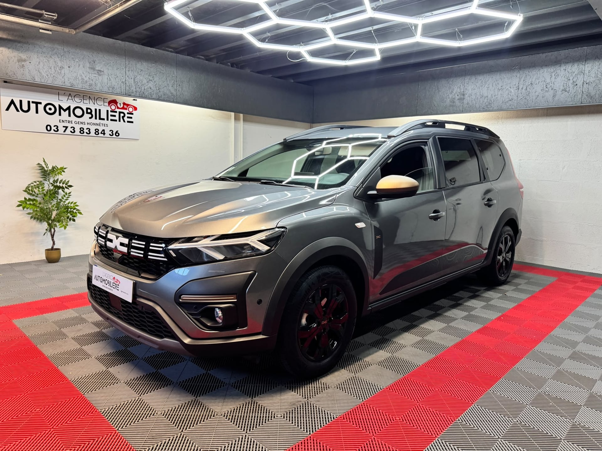 Dacia Jogger 1.6 16V 141 Hybrid 94 cv Boîte auto