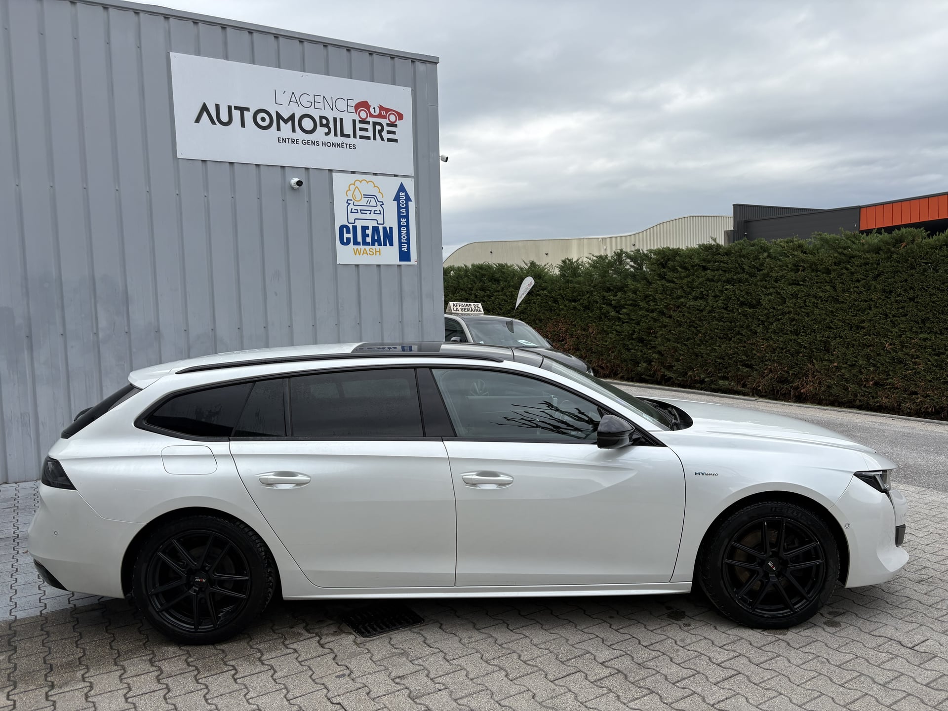 Peugeot 508 II SW 1.6 16V 225 Hybrid EAT8 S&S 180 cv — 2
