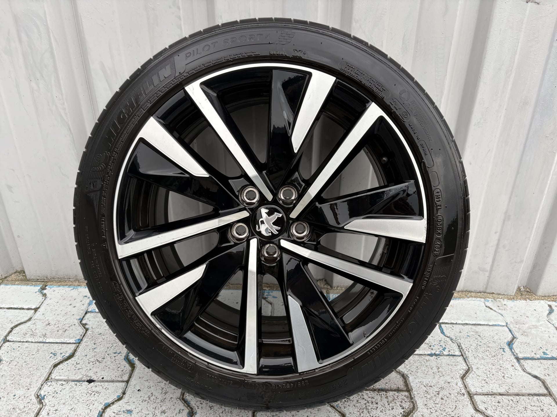 Peugeot 508 II SW 1.6 16V 225 Hybrid EAT8 S&S 180 cv — 35