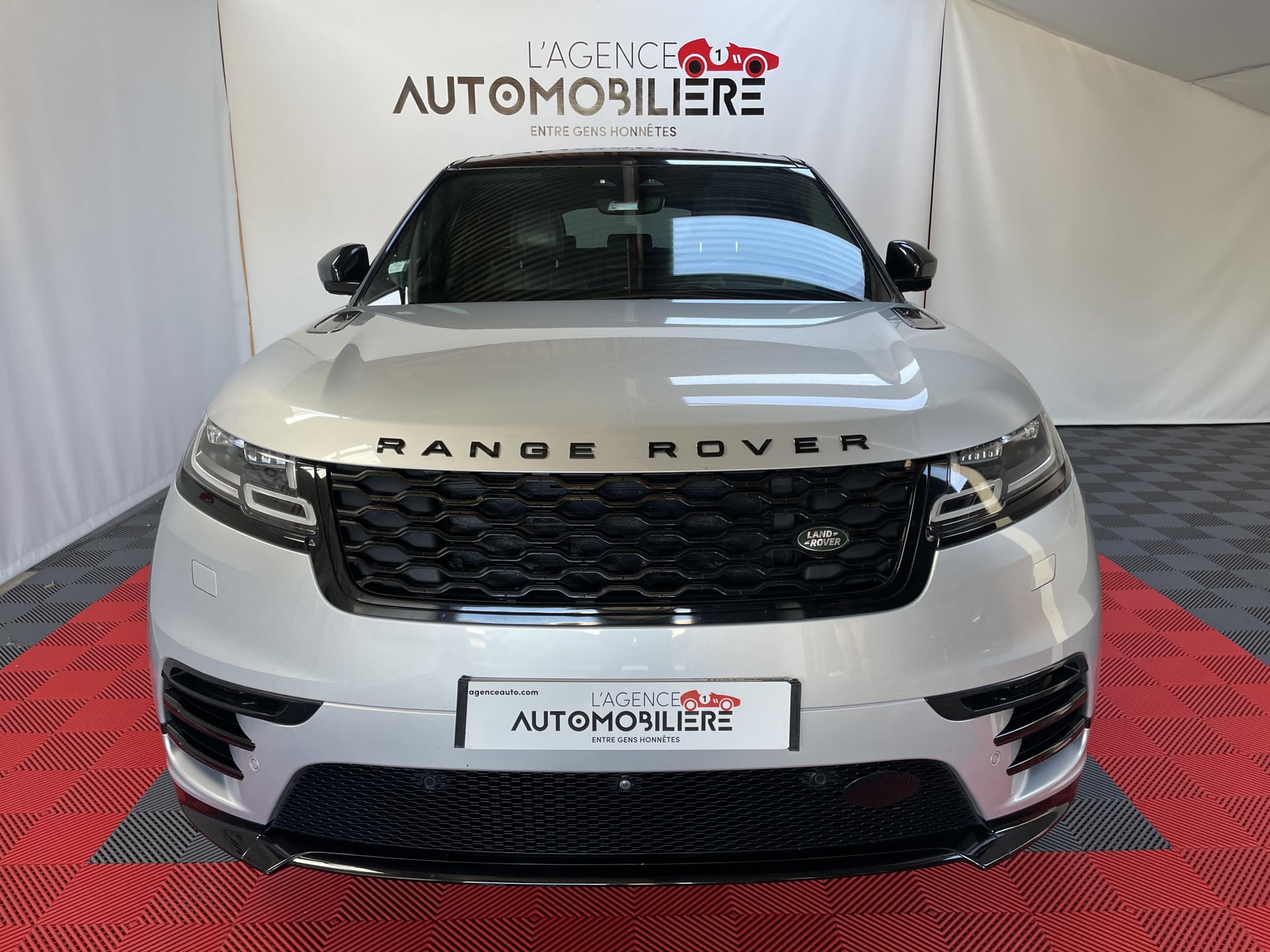 Land Rover Range Rover Velar 400E SE R-DYNAMIC EDITION MARKIII — 2