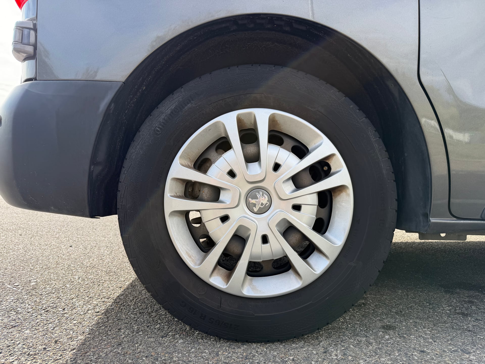 Peugeot Expert 1.5 BlueHDI PREMIUM 120cv — 25
