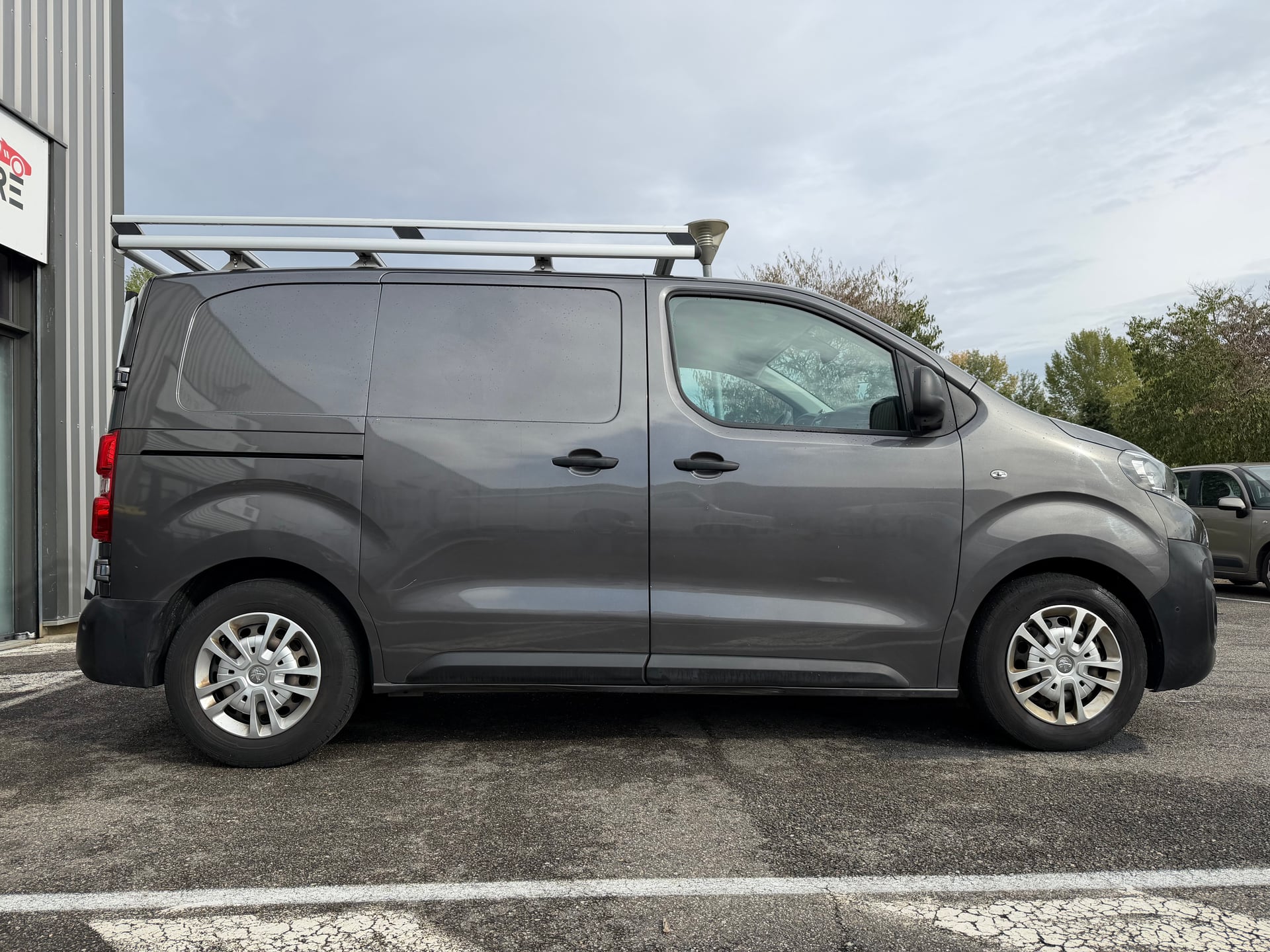 Peugeot Expert 1.5 BlueHDI PREMIUM 120cv — 2