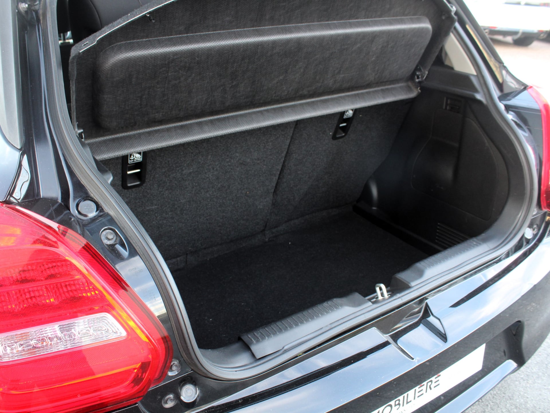 Suzuki Swift 1.2 Dualjet Hybrid 90 CH Pack CAMERA DE RECUL, PREMIERE MAIN — 26