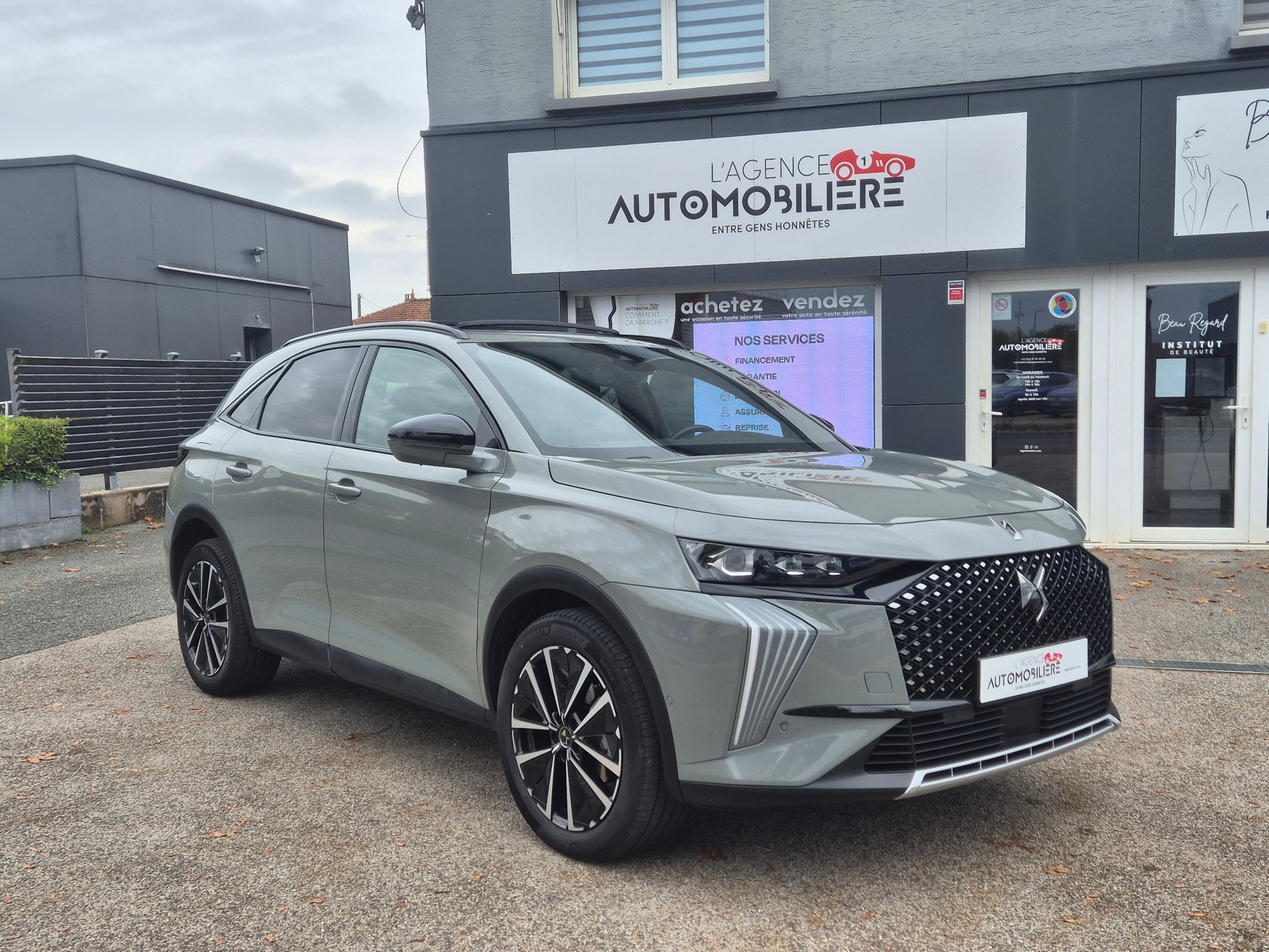 DS DS7 1.5 Blue HDi 130 cv Etoile Boîte auto EAT8