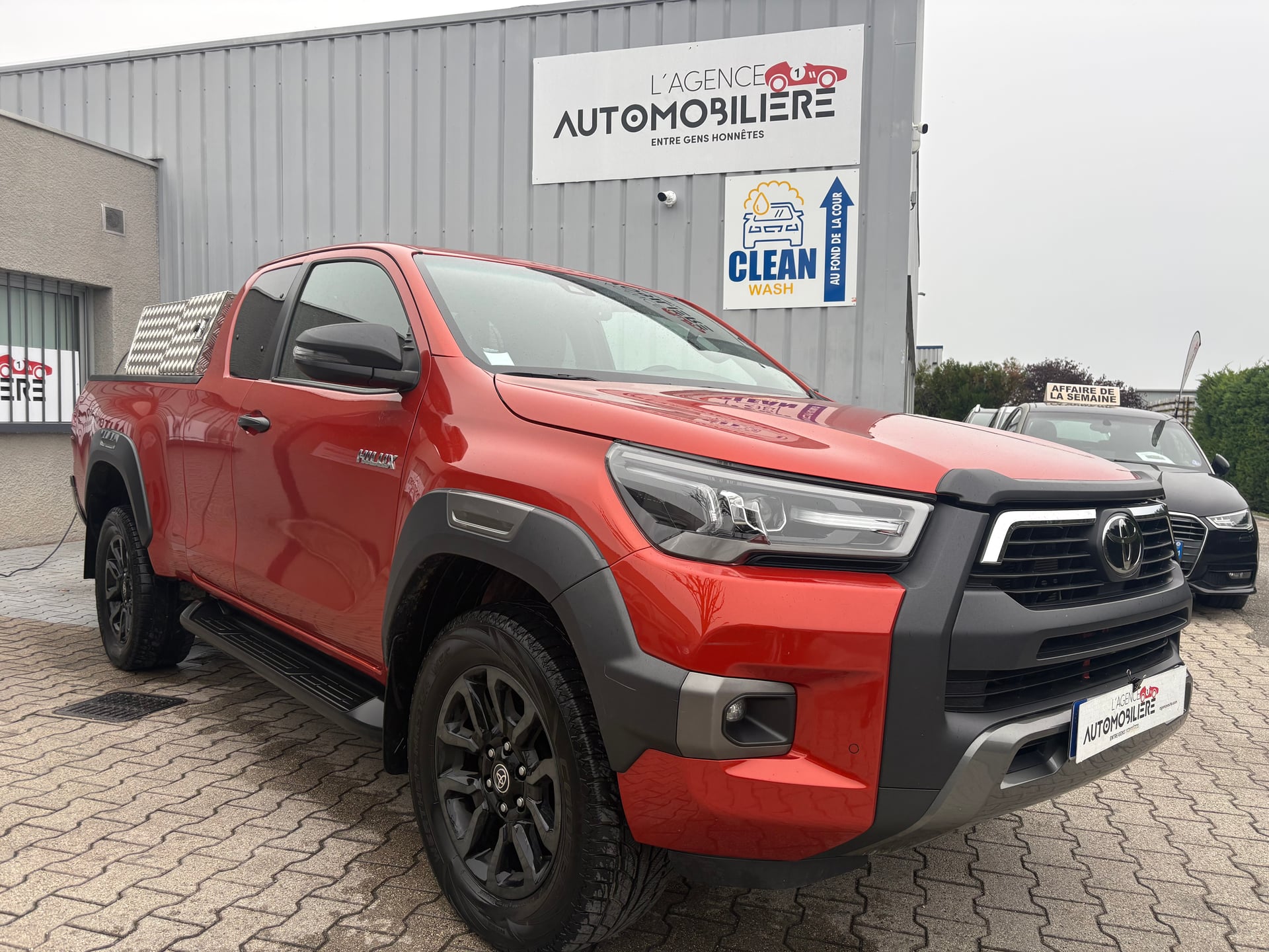 Toyota Hilux (GUN 1./35) Phase 2 2.8 D-4D 16V DPF Pickup double cabine AWD 204 cv Boîte auto
