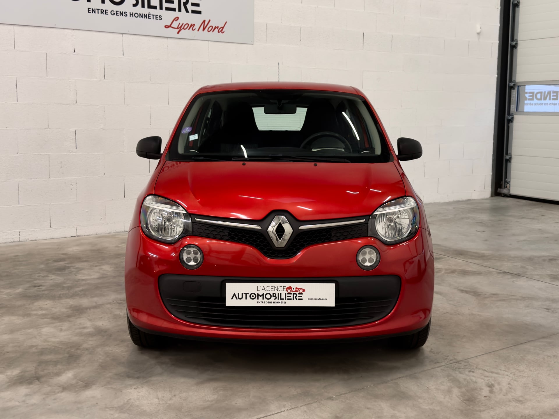 Renault Twingo 3 1.0 SCe 70 Life – Française – Bluetooth – Régulateur – Autoradio — 2