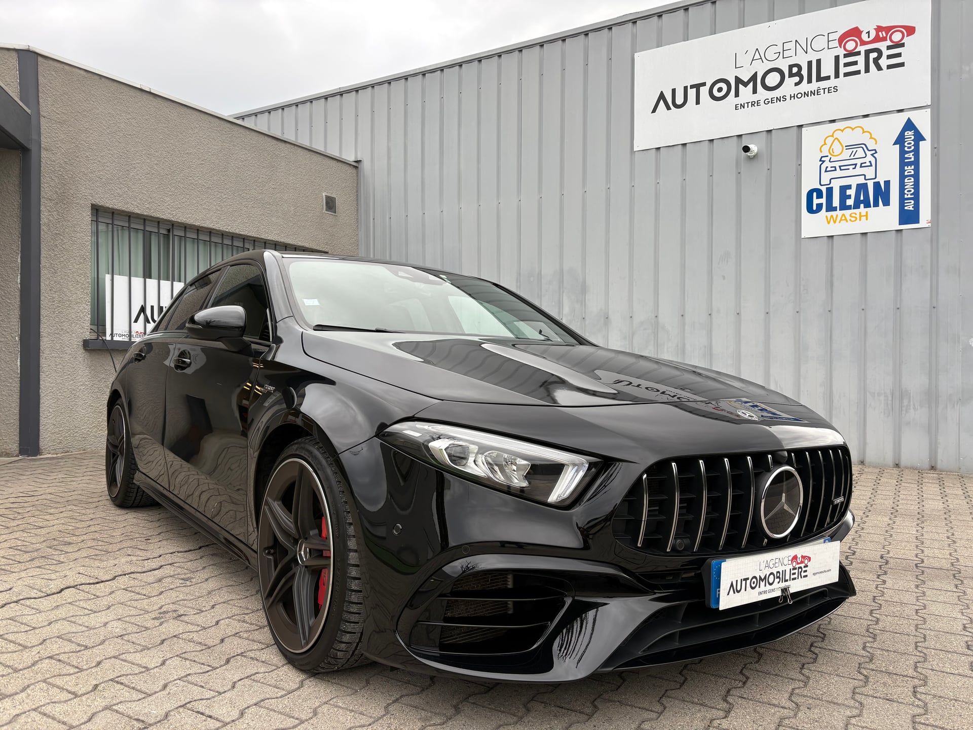 Mercedes-Benz AMG A45 S  2.0 Ti 16V 4MATIC 8G-DCT 421 CV