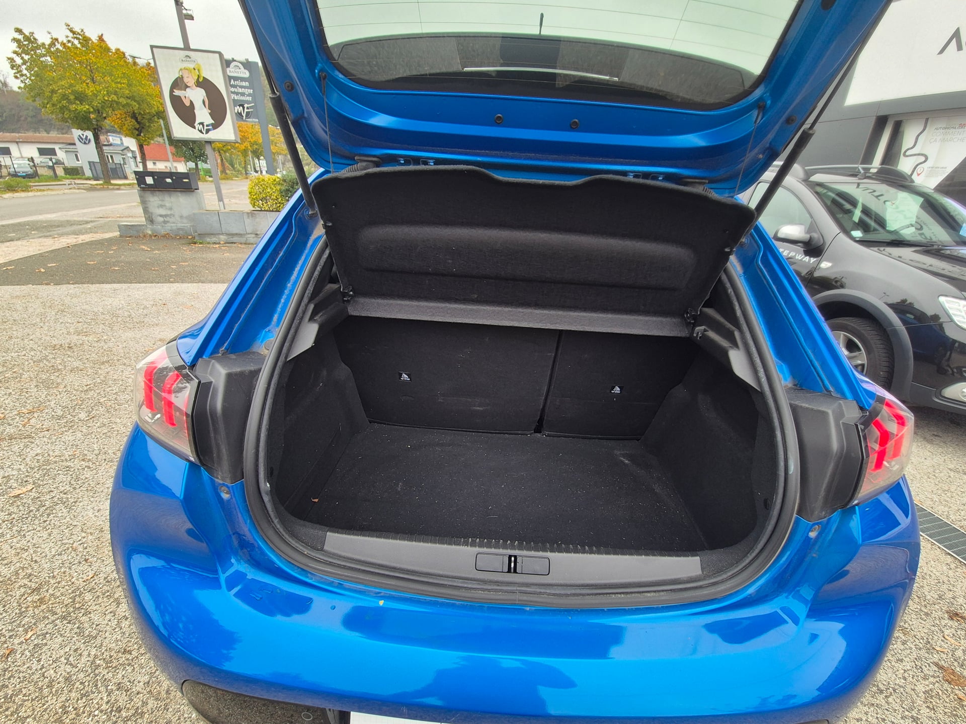 Peugeot 208 5 Portes 1.5 Blue HDi S&S 100 cv — 16