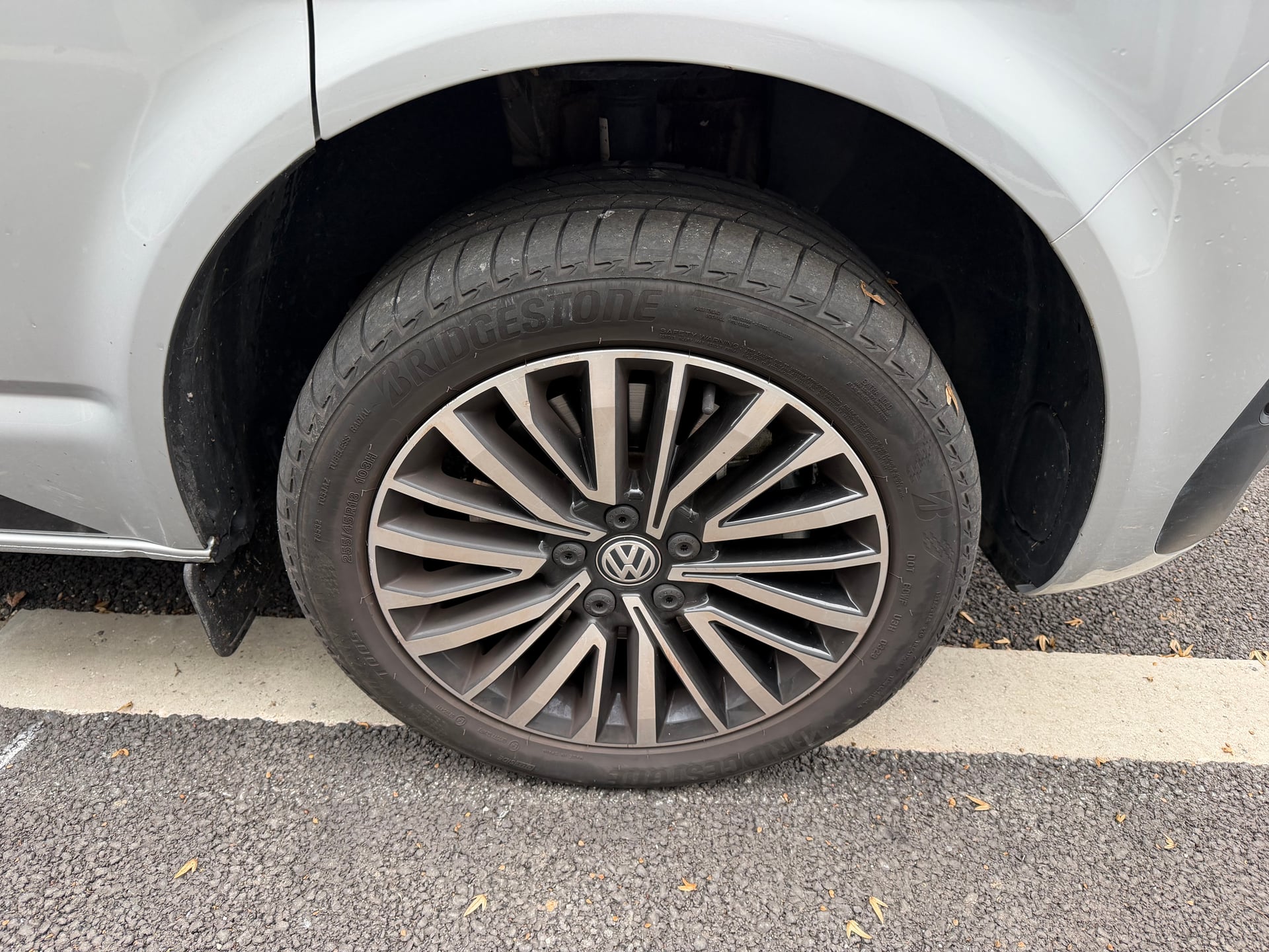 Volkswagen Transporter L1H1 2.0l TDI 204cv DSG7 6 4MOTION 5 PLACES — 35