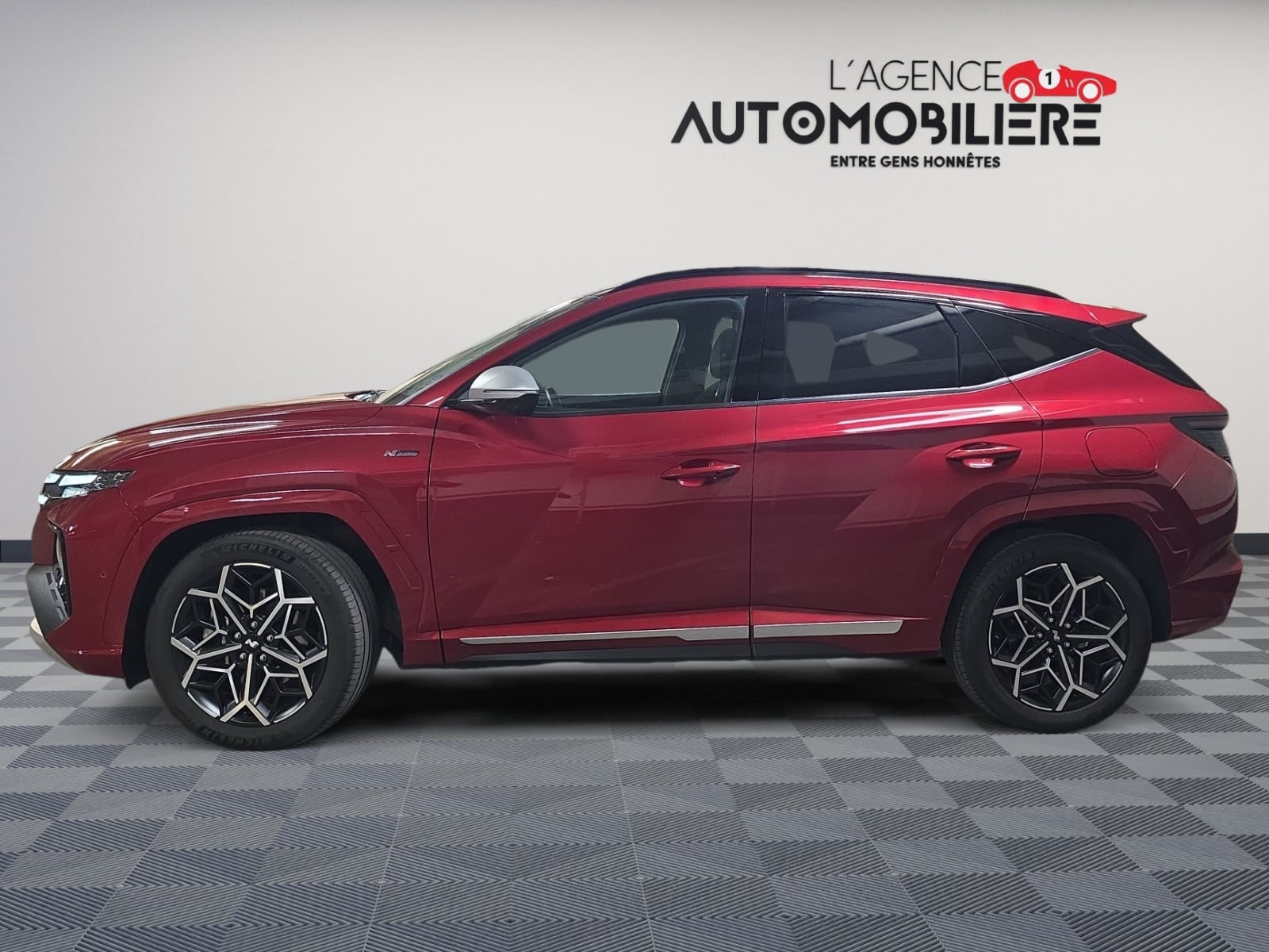 Hyundai Tucson 1,6T-GDI Hybird 230 HTRAC N-Line Executive BVA6 — 2