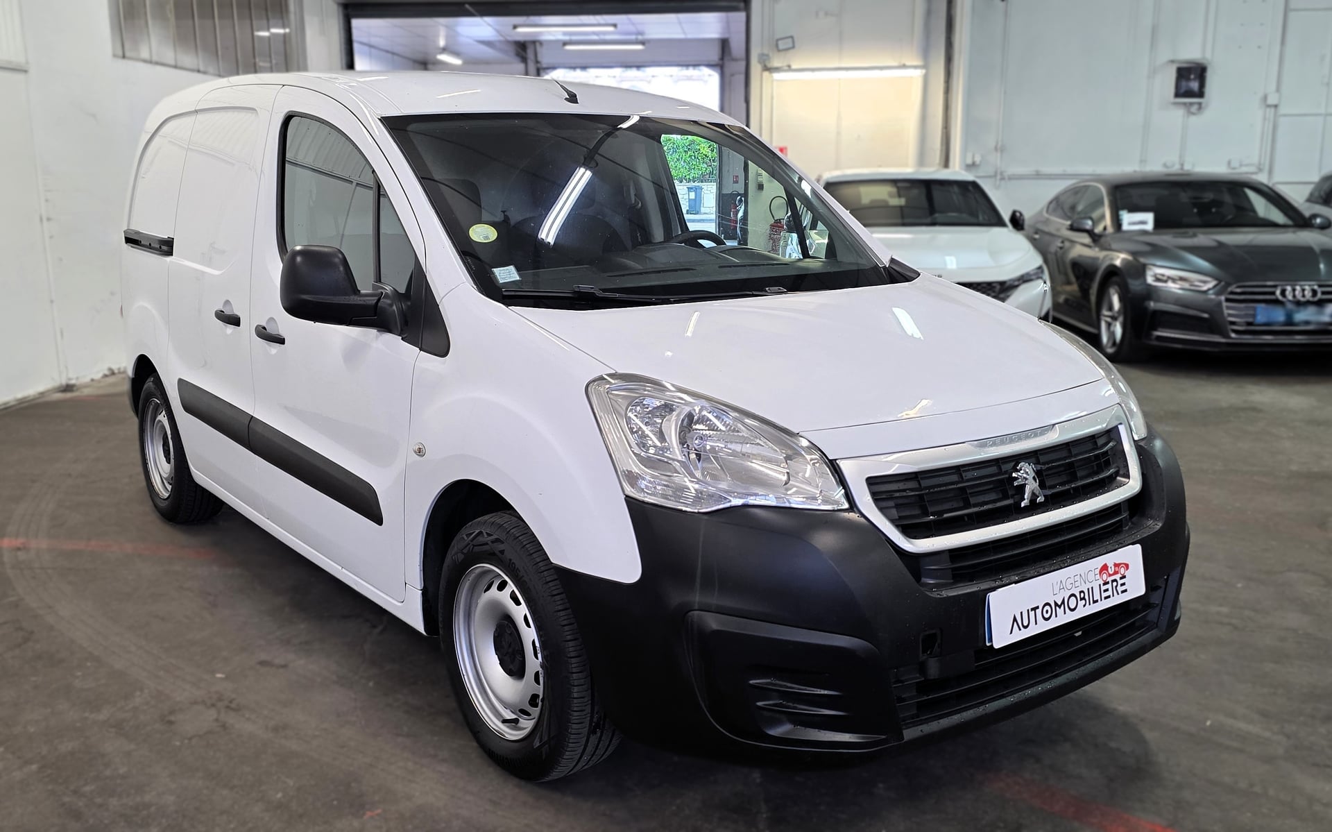 Peugeot Partner PREMIUM HDI 100 — 2