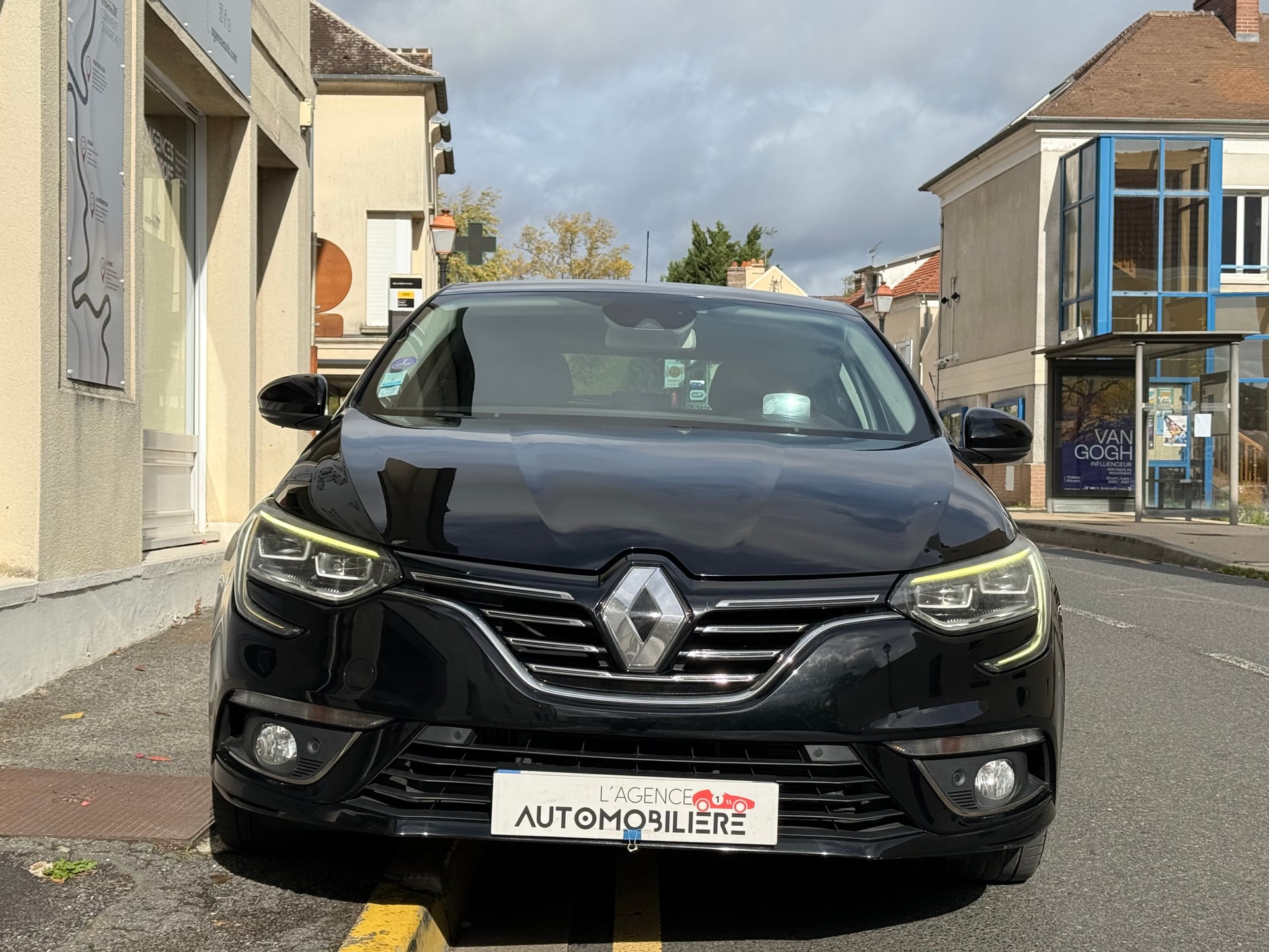 Renault Megane 1.2 TCe 130ch EDC Akaju - 2018 - CarPlay - Boîte auto - Sièges chauffants et massants -Bose- Suivi entretien — 2