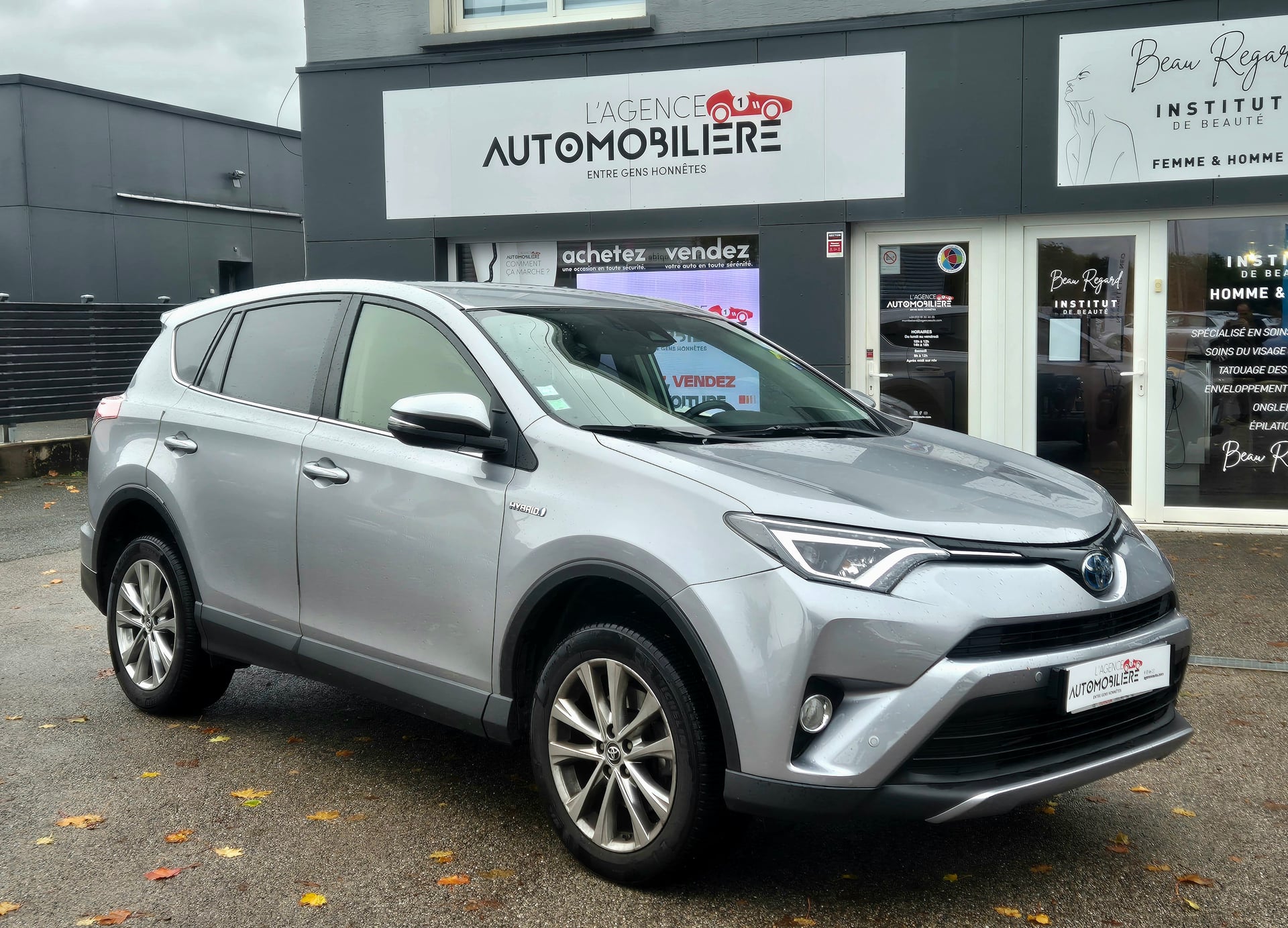 Toyota RAV4 IV Phase 2 2.5 VVTi 16V 197 Hybrid 2WD E-CVT Dynamic Edition