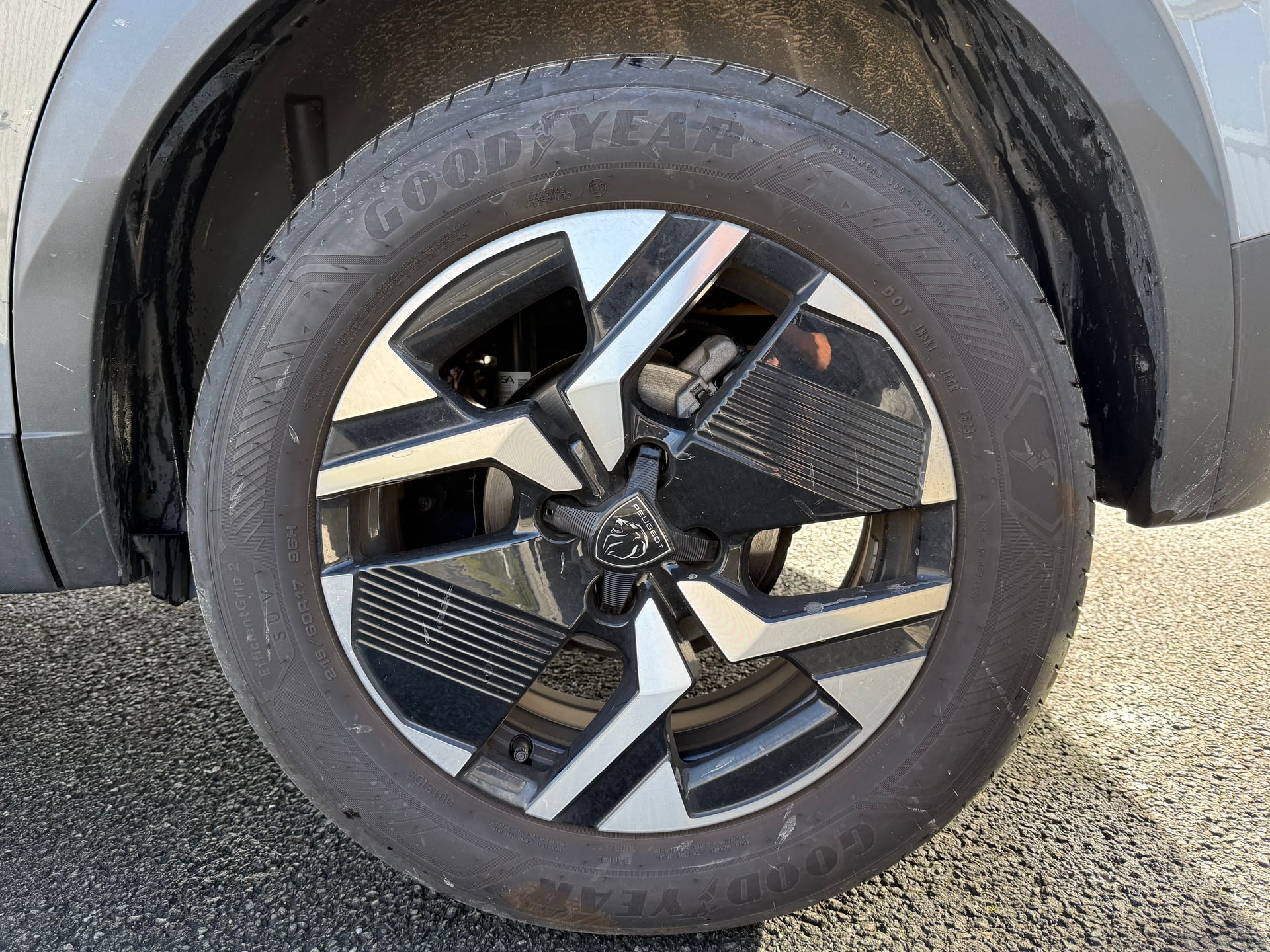 Peugeot Peugeot 2008 (2e Generation) 1.2 PureTech 130ch S&S GT EAT8 — 43