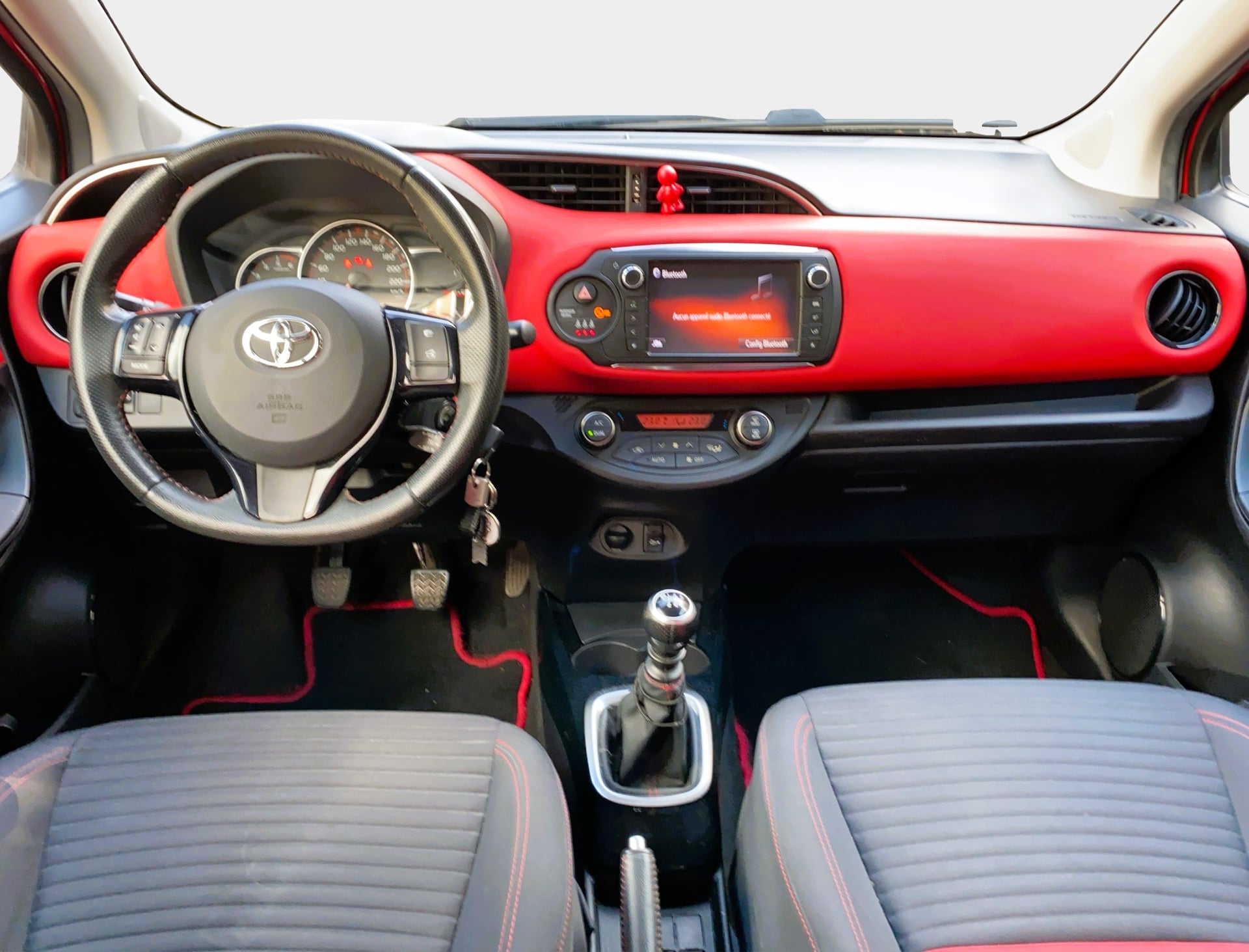 Toyota Yaris STYLE — 2