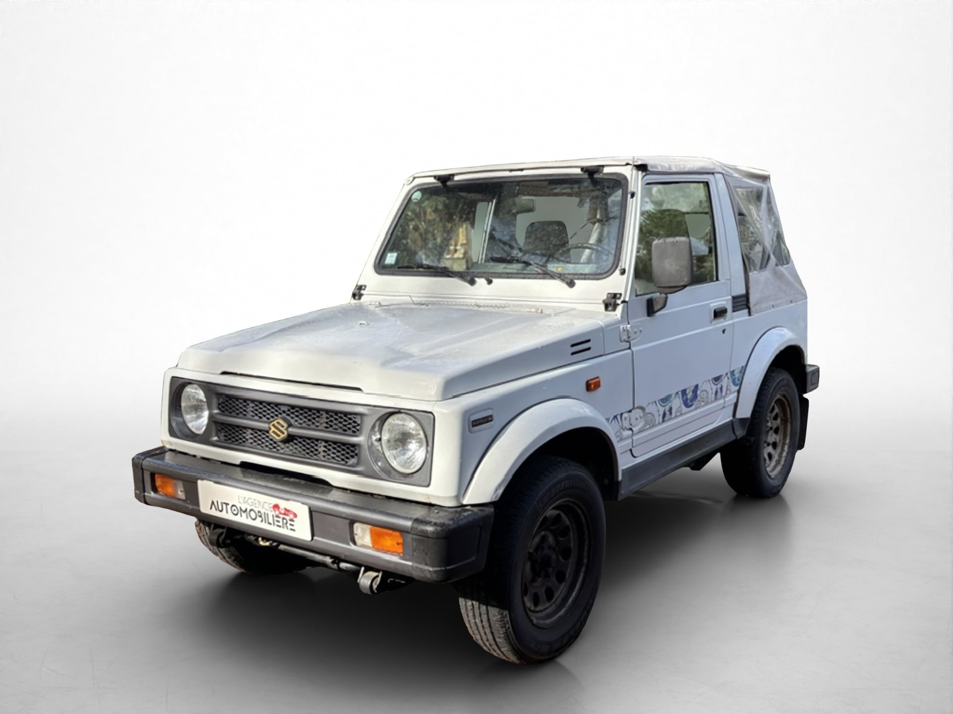 Suzuki SAMURAI SUZUKI SAMURAI CABRIOLET 1.3 69cv 4 Places - Traces d'usures  - bon état général
