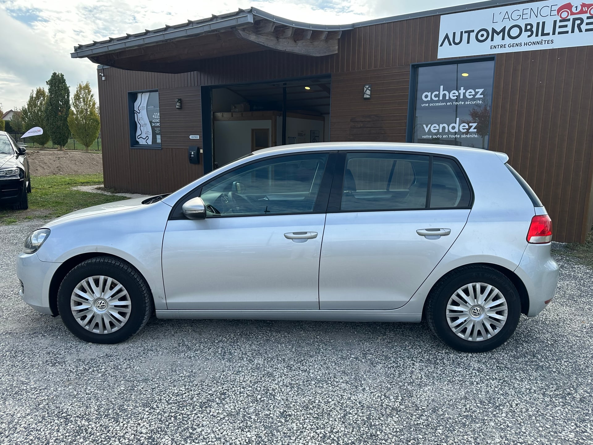 Volkswagen Golf VI 1.6 TDi 105CH — 2