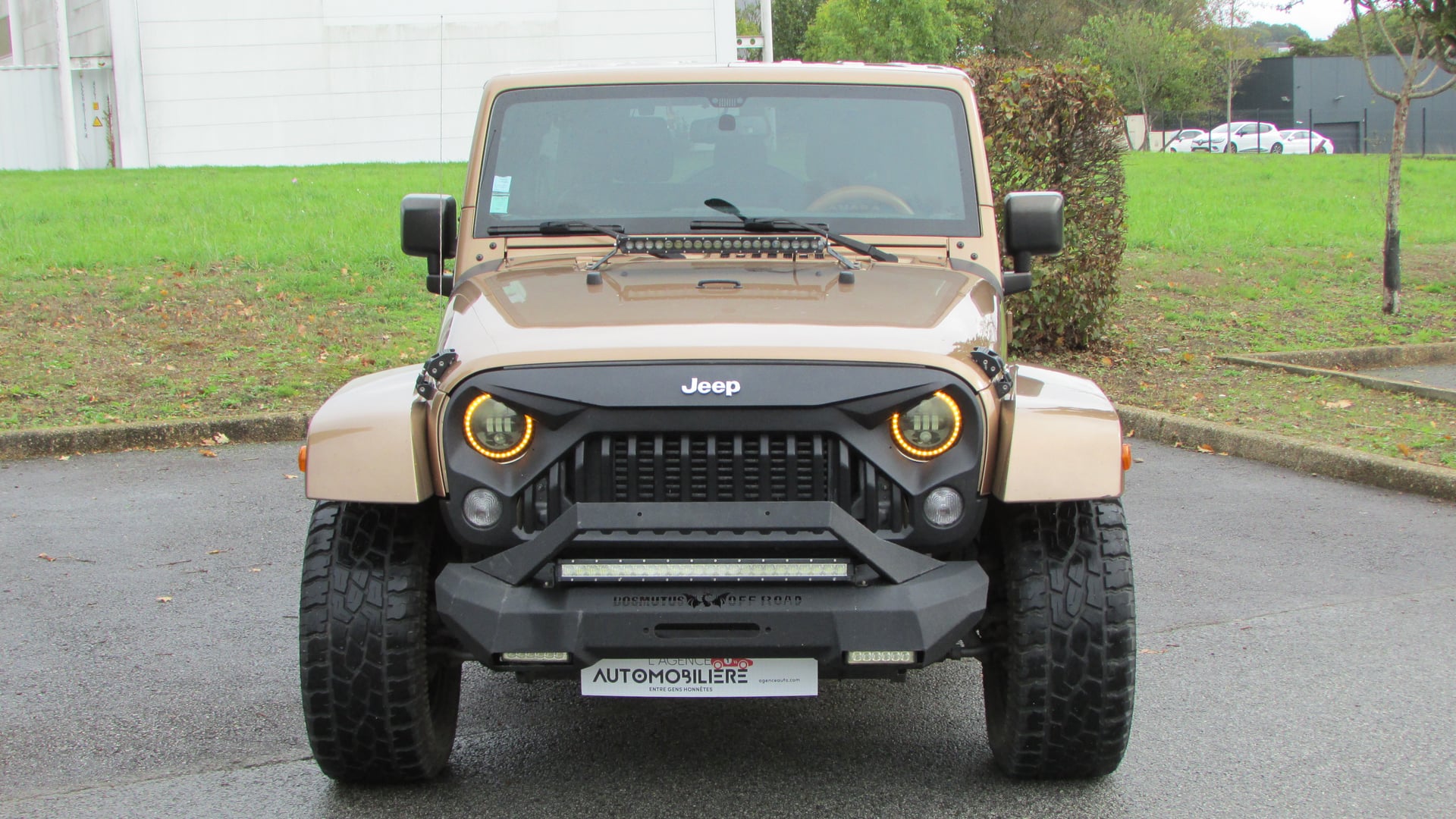 Jeep Wrangler Unlimited 2,8L CRD 200CH FAP BVA SAHARA — 2