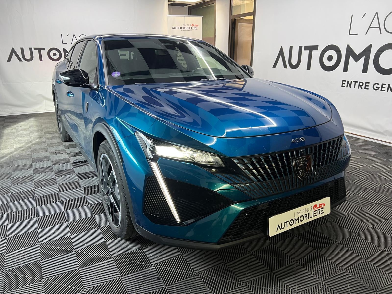 Peugeot 408 PHEV 180 e-EAT8 GT