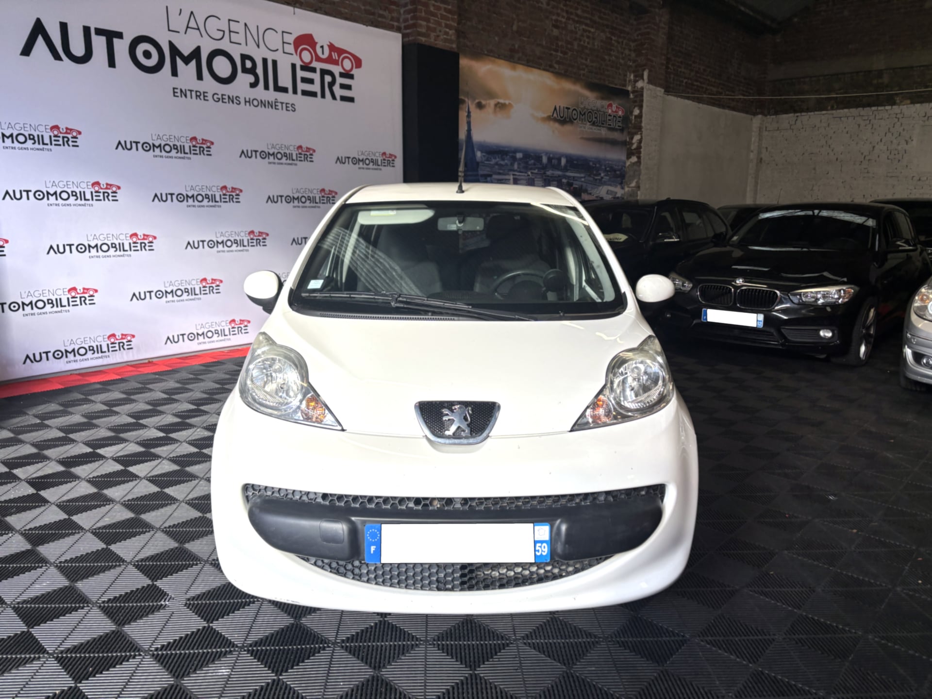 Peugeot 107 1.0 Finition Trendy — 2
