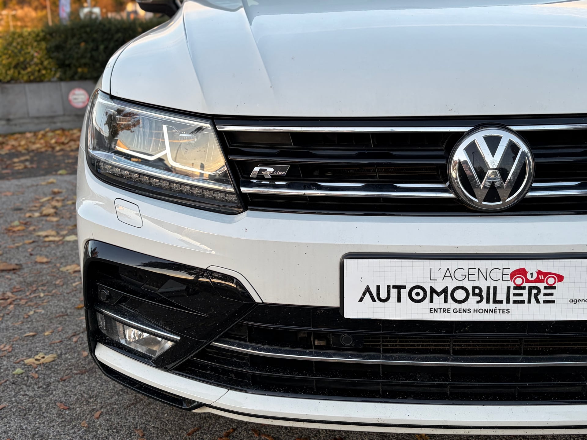 Volkswagen Tiguan 2.0 TDI 150 R-LINE 4MOTION — 24