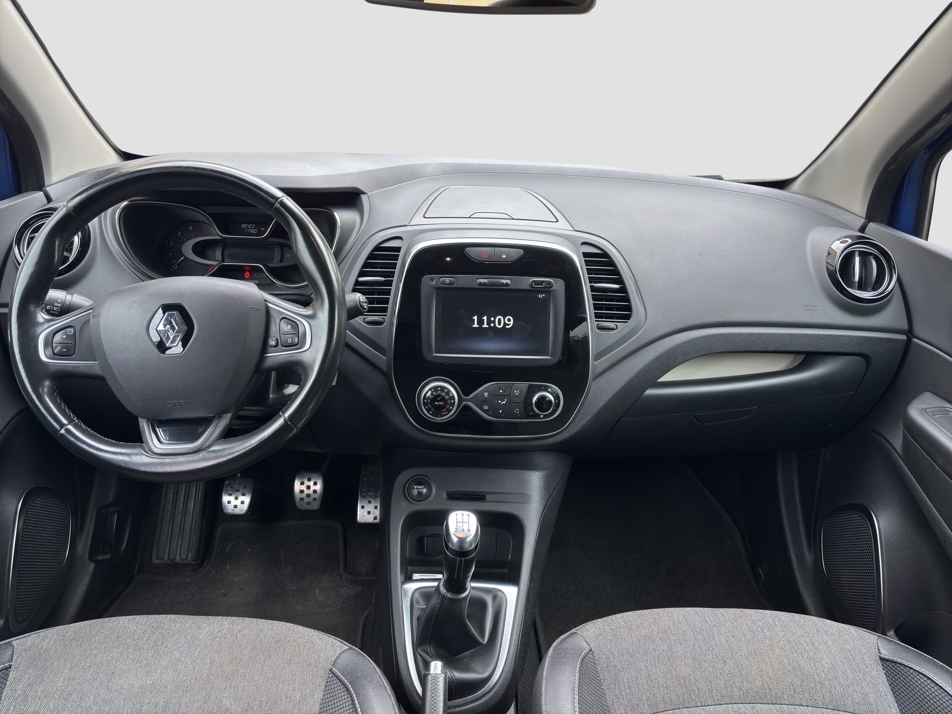Renault Captur RENAULT CAPTUR (2) 1.5 DCI 90 ENERGY INTENS ECO2 — 2