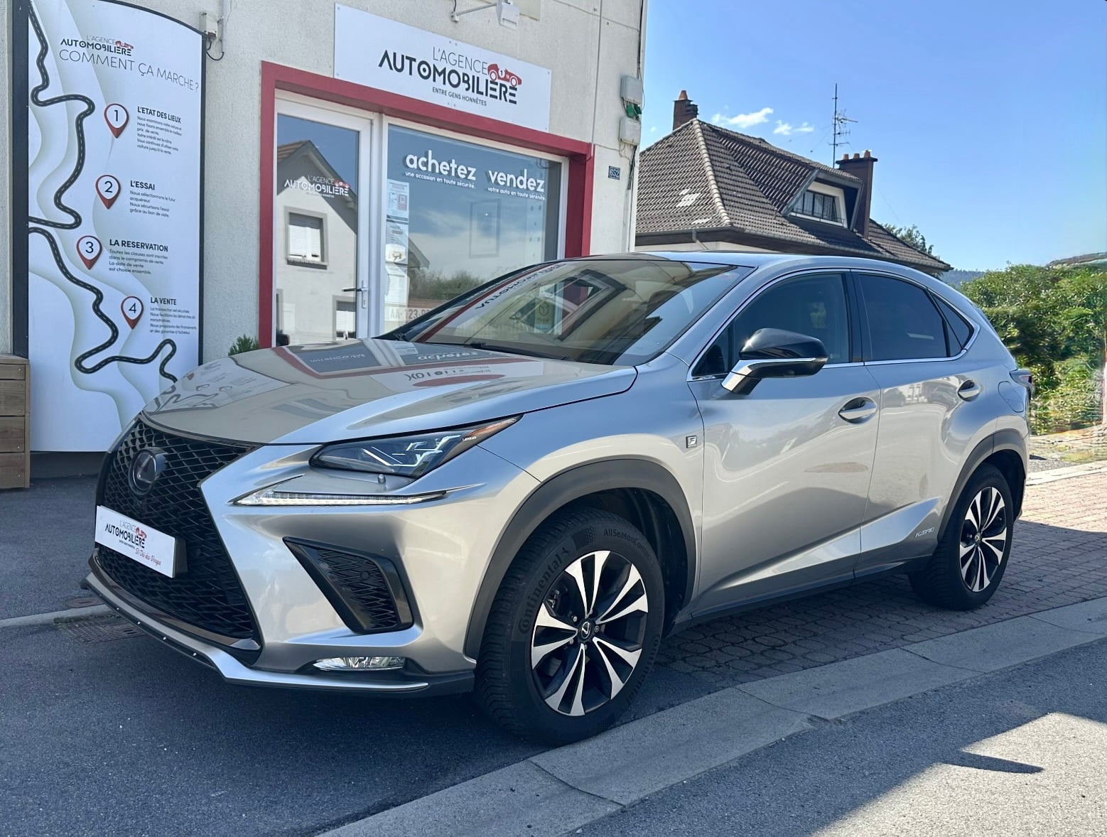 Lexus NX 300h 2.5 VVT-I 197ch 4WD F SPORT Executive / Attelage amovible