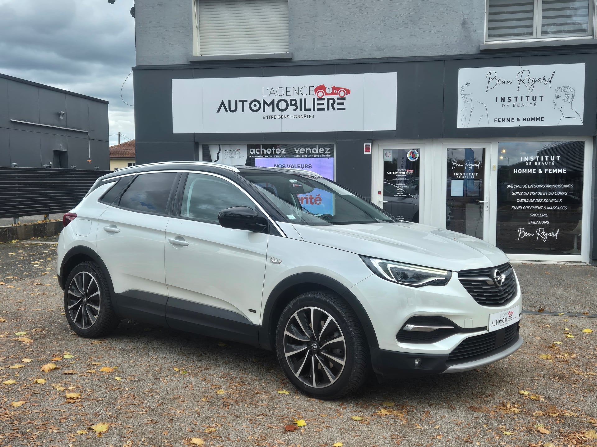 Opel Grandland X X 1.6 i 16V 300 PHEV 4x4 EAT8 S&S 200 cv Boîte auto ULTIMATE