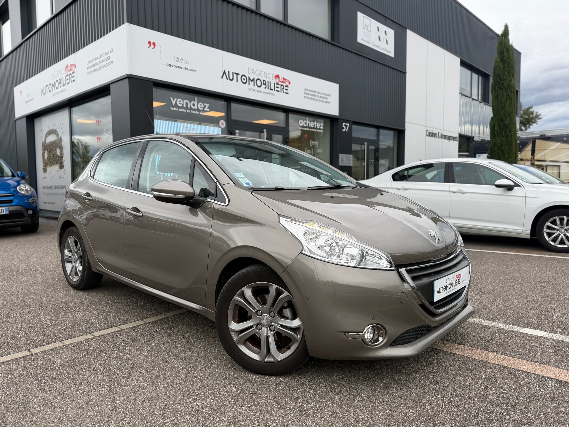 Peugeot 208 Allure 1.2 VTI 