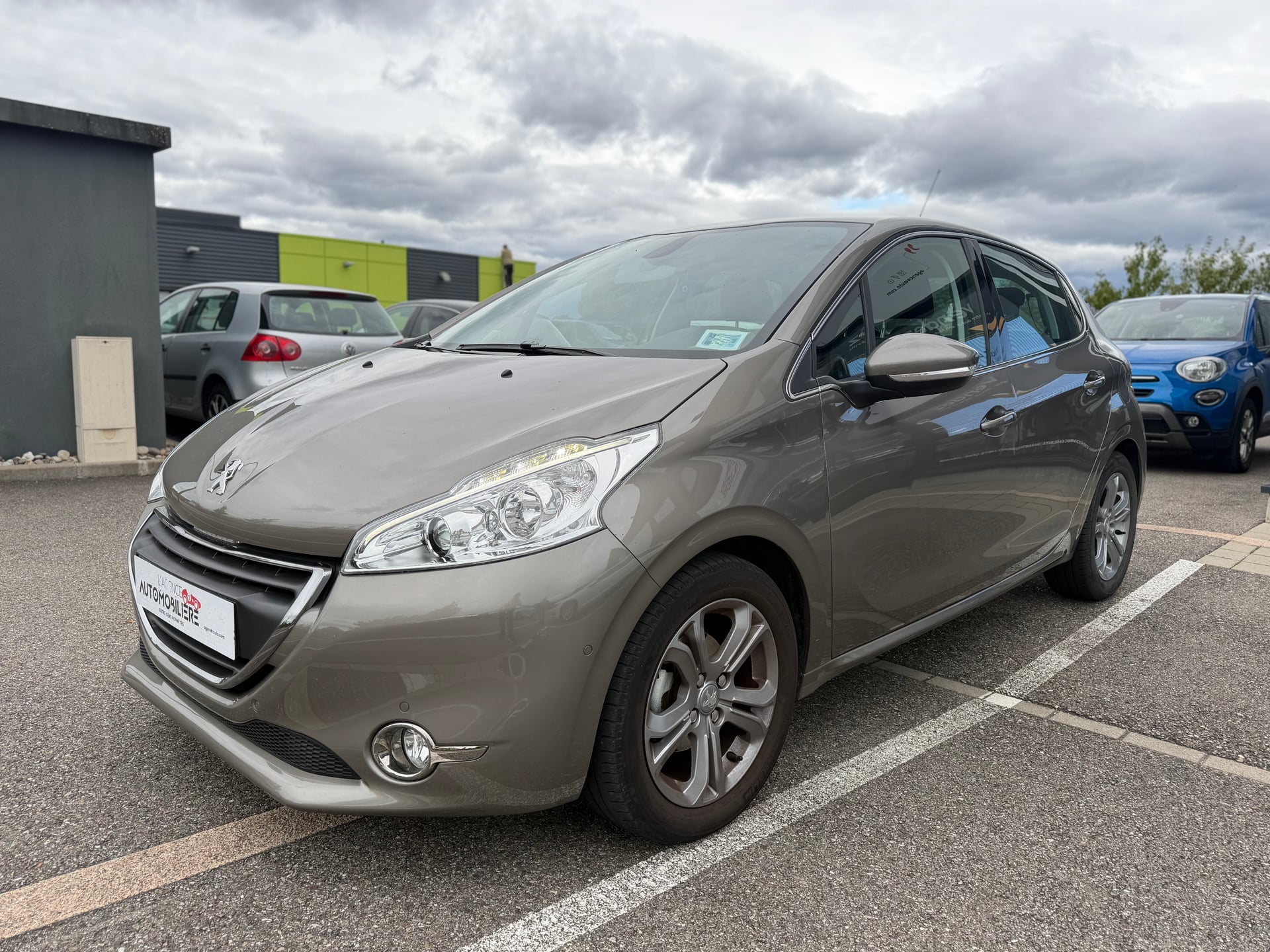 Peugeot 208 Allure 1.2 VTI — 2