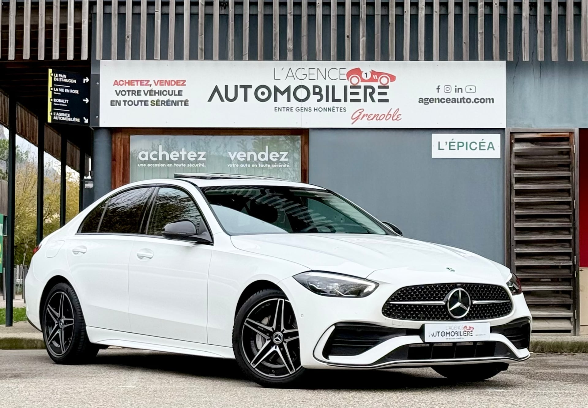 Mercedes-Benz Classe C 220d AMG Line 9G-Tronic - Toit ouvrant — 2