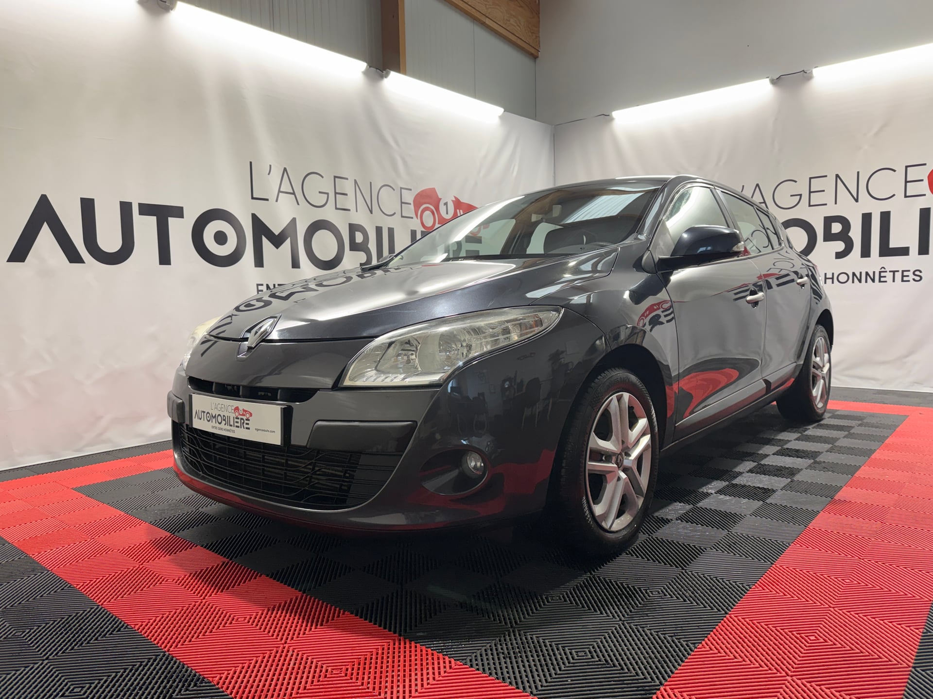 Renault Megane III 1.5 DCI 110 FAP DYNAMIQUE (Distribution faite)