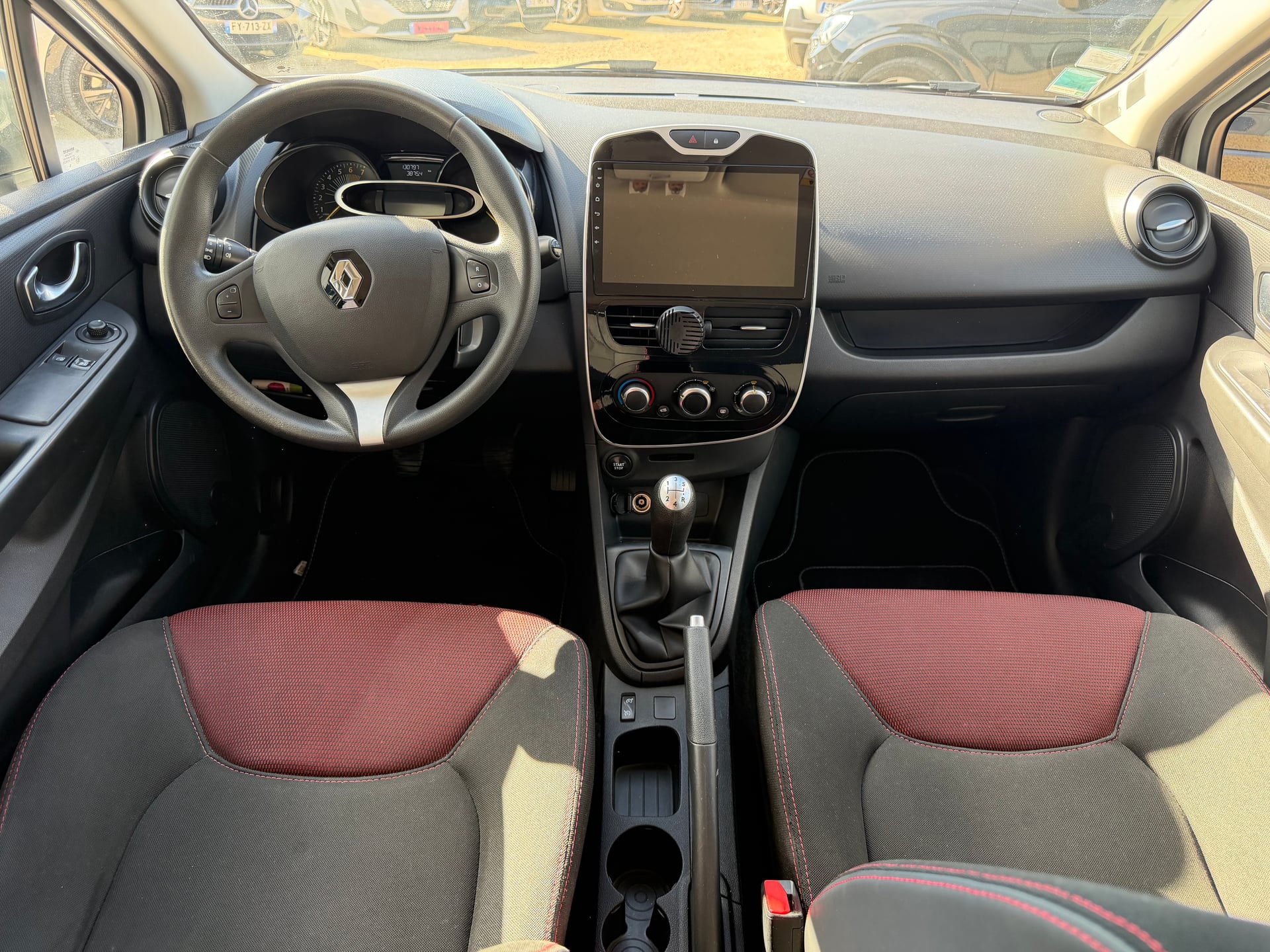 Renault Clio IV 1.2 Life — 42