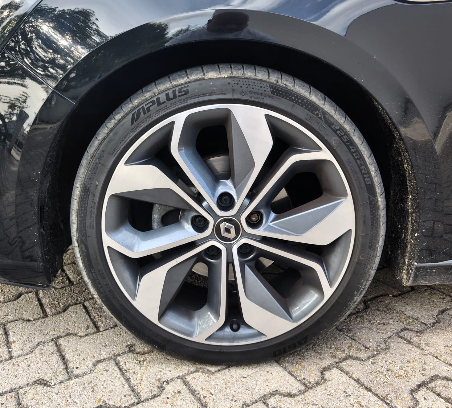 Renault MEGANE IV GT LINE 1.5 BLUE DCI 115 — 31