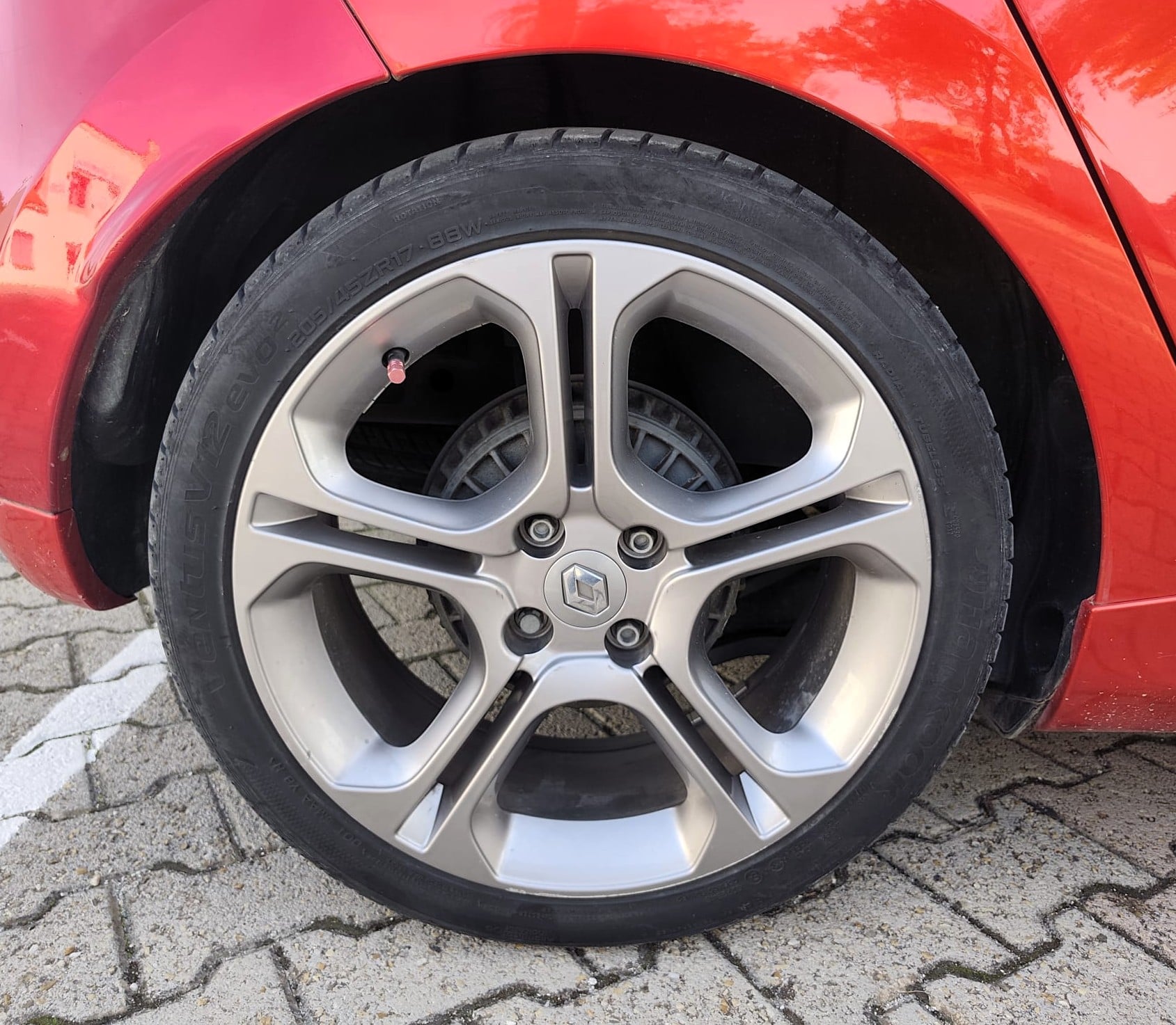 Renault Clio IV TCE 120 GT BVA — 31