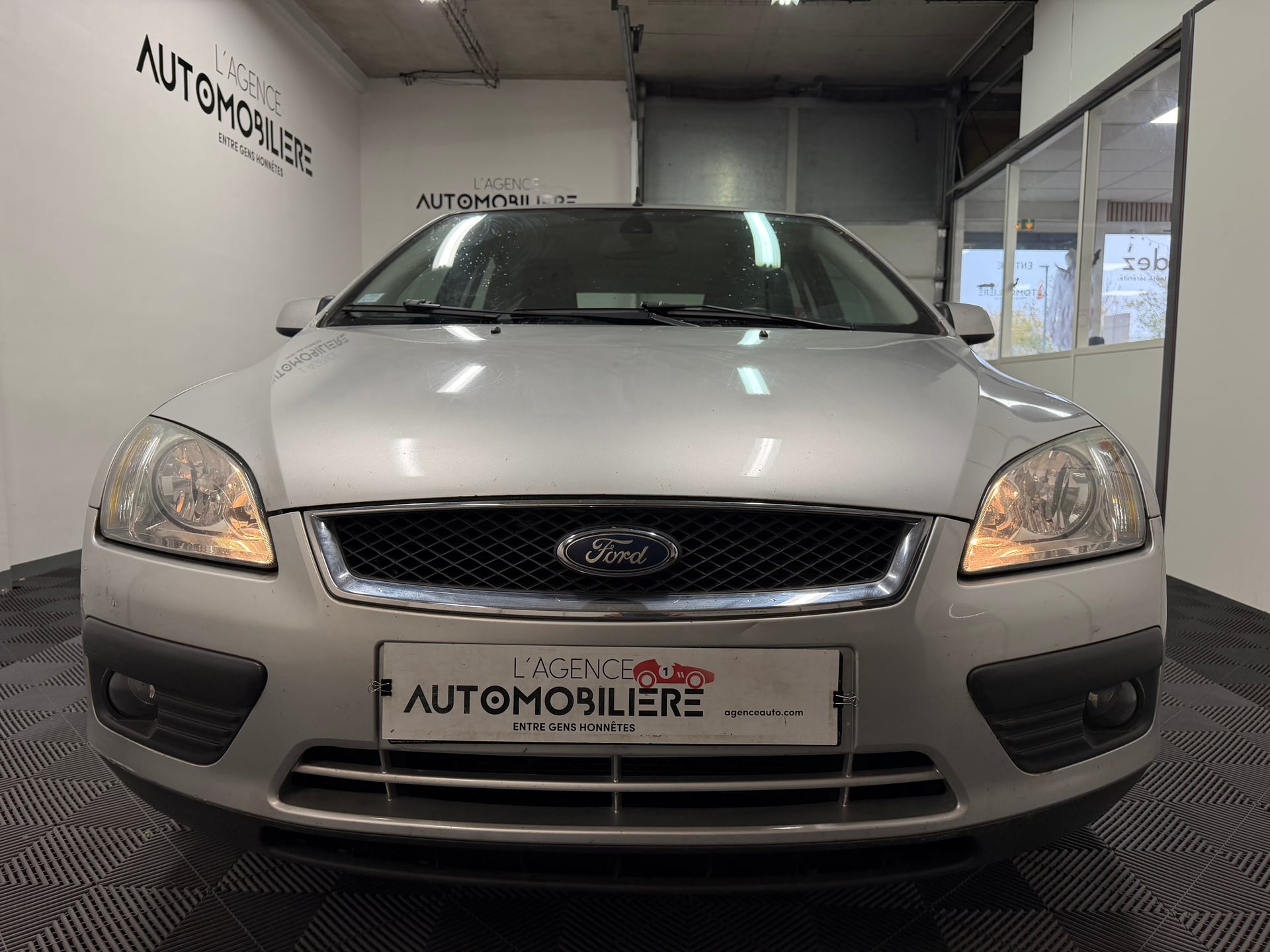 Ford Focus 1.6 Ti 115cv FINITION GHIA — 2