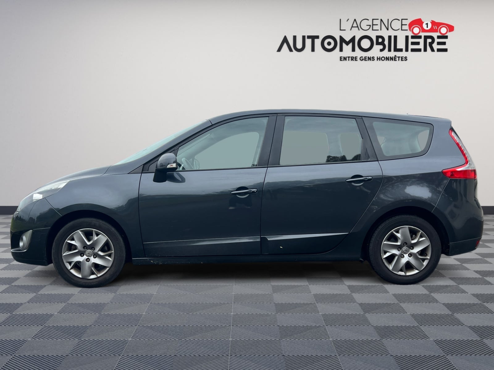 Renault Grand Scenic Grand Scénic III DCI 130 FAP eco2 Business Ernergy 7 Places — 2
